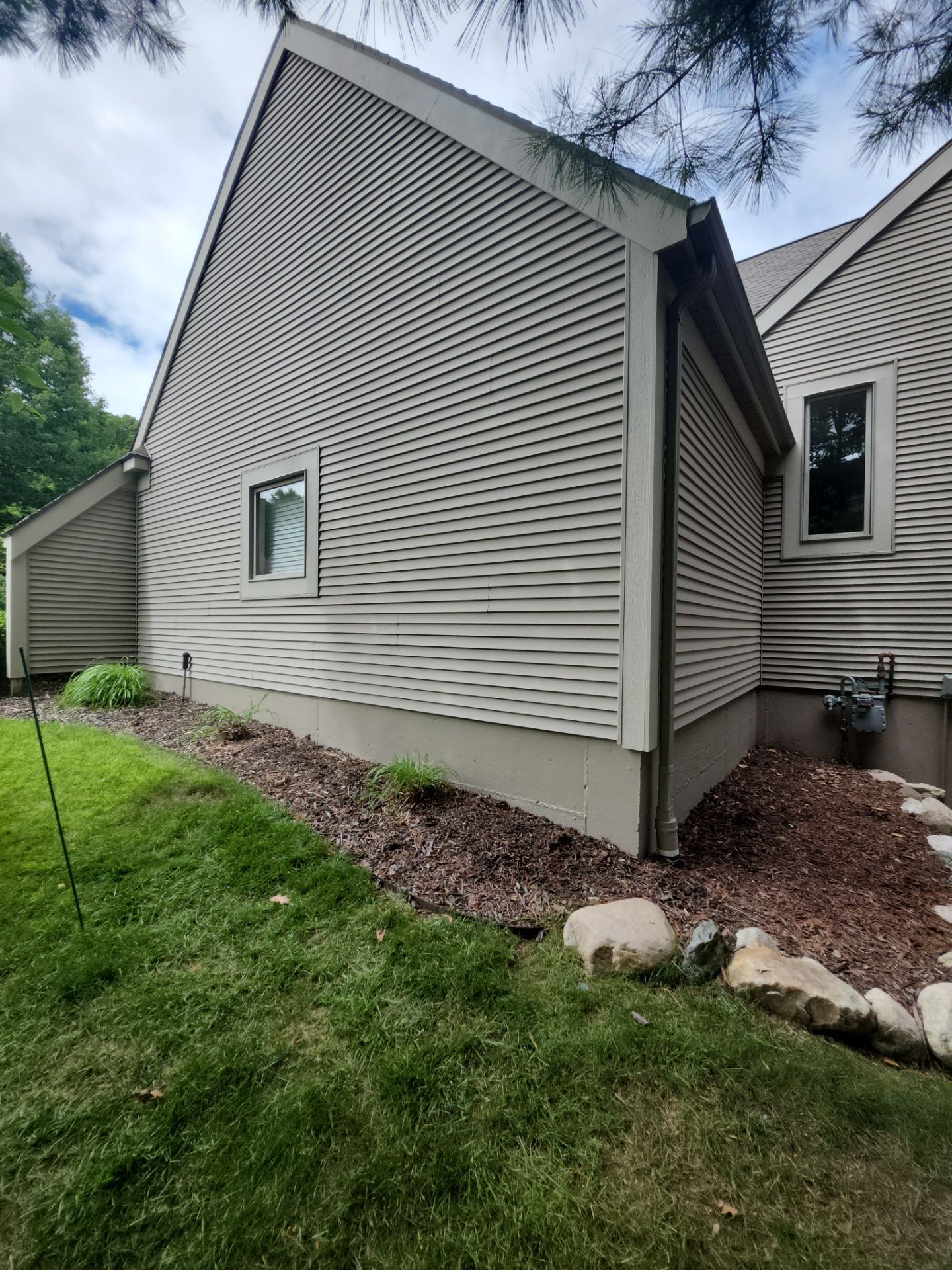 Exterior Accent and Trim Painting by Gordon Painting