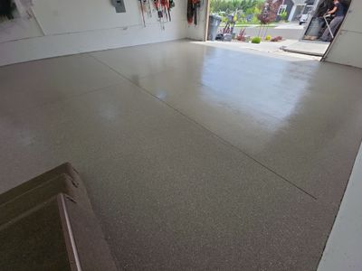 Moscow Garage Transformation Featuring Travertine Hybrid Polyaspartic Coating