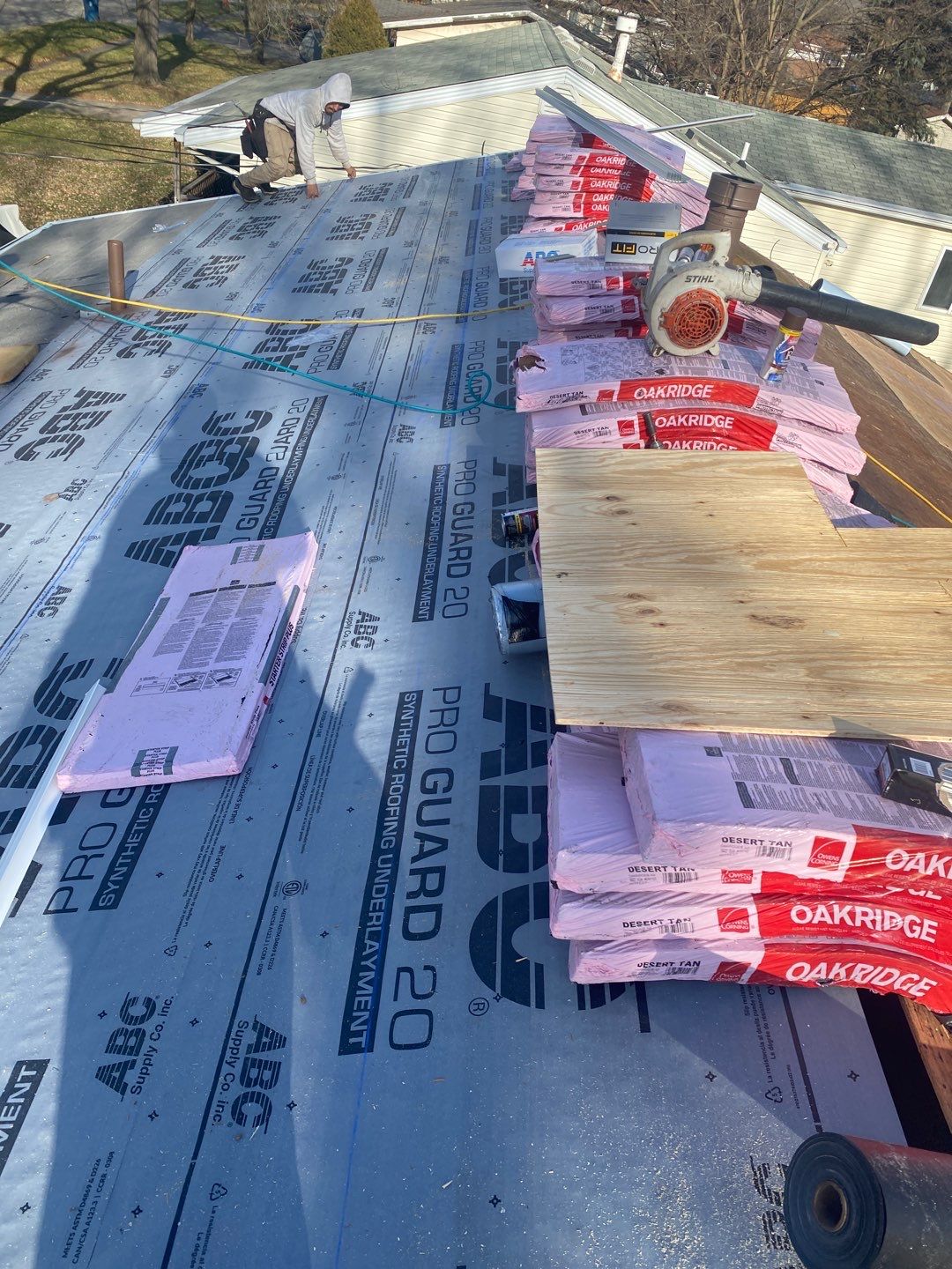 Residential Roofing Installation using Owens Corning Oakridge, Desert Tan by Absolute Roofing and Construction