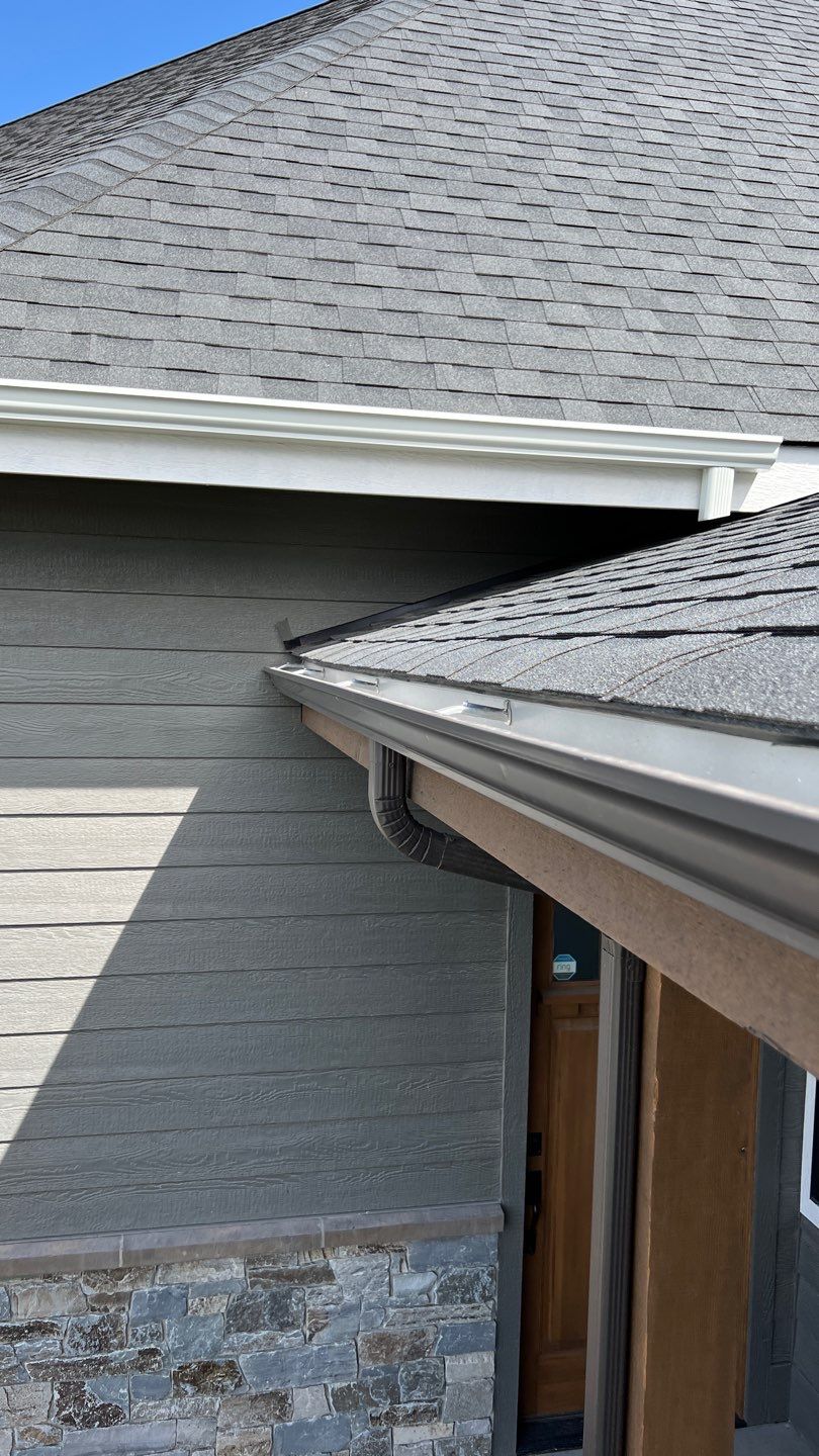 Owens Corning TruDefinition Duration - Onyx Black by Montana Roofing Solutions
