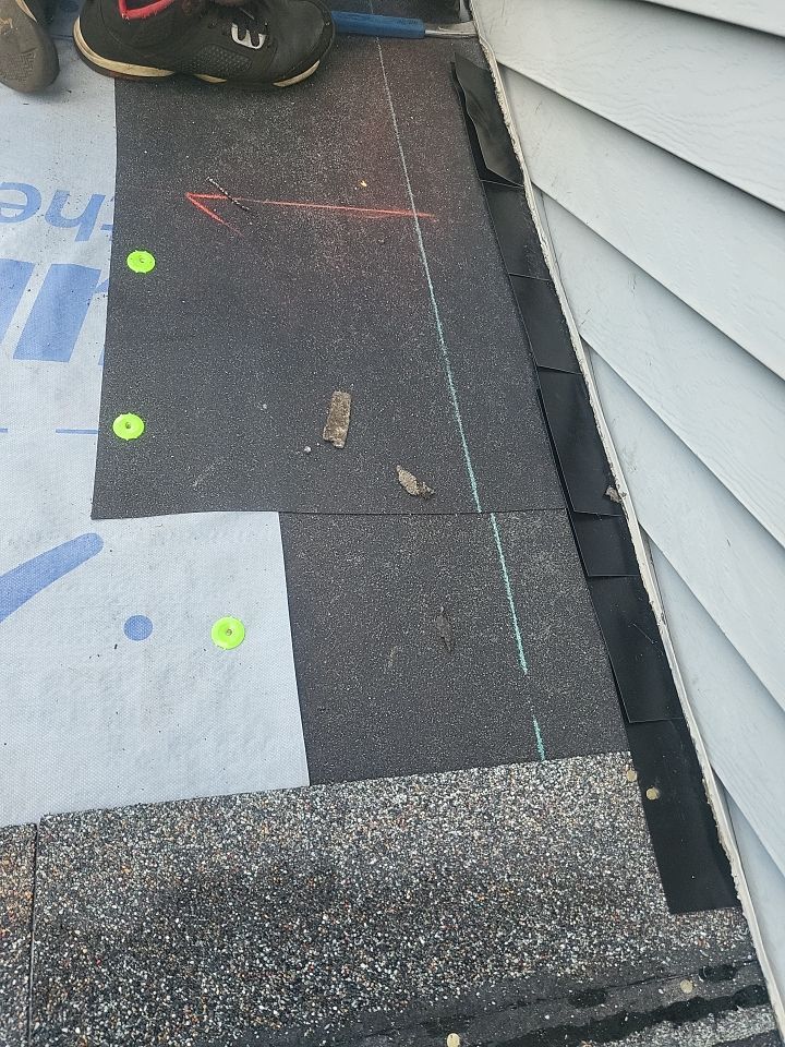 ATLAS PINNACLE HP W/SCOTCHGARD HEARTHSTONE  by Eagle Eye Roofing