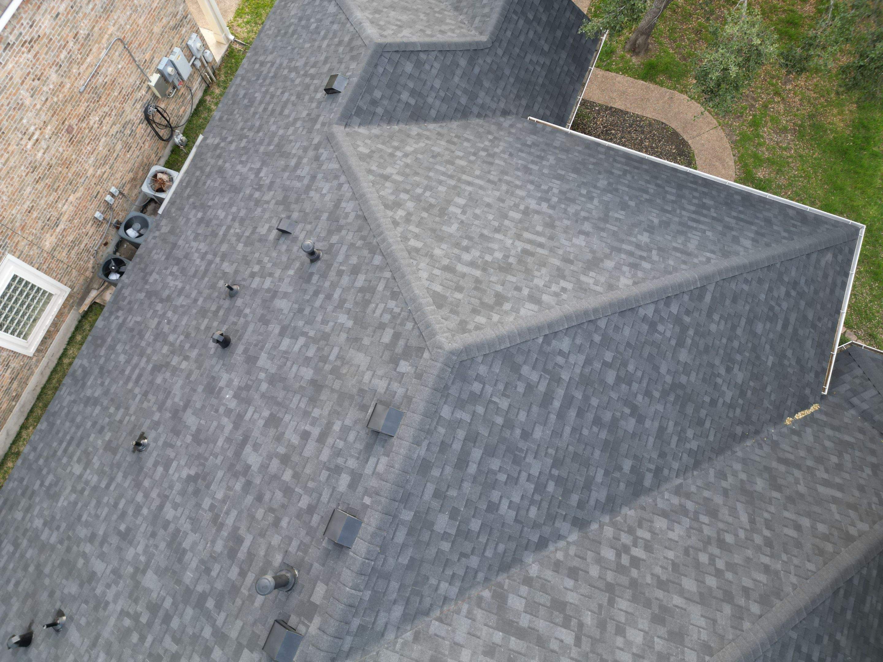 Onyx Black - Owens Corning TruDefinition Duration by RoofsOnly.com