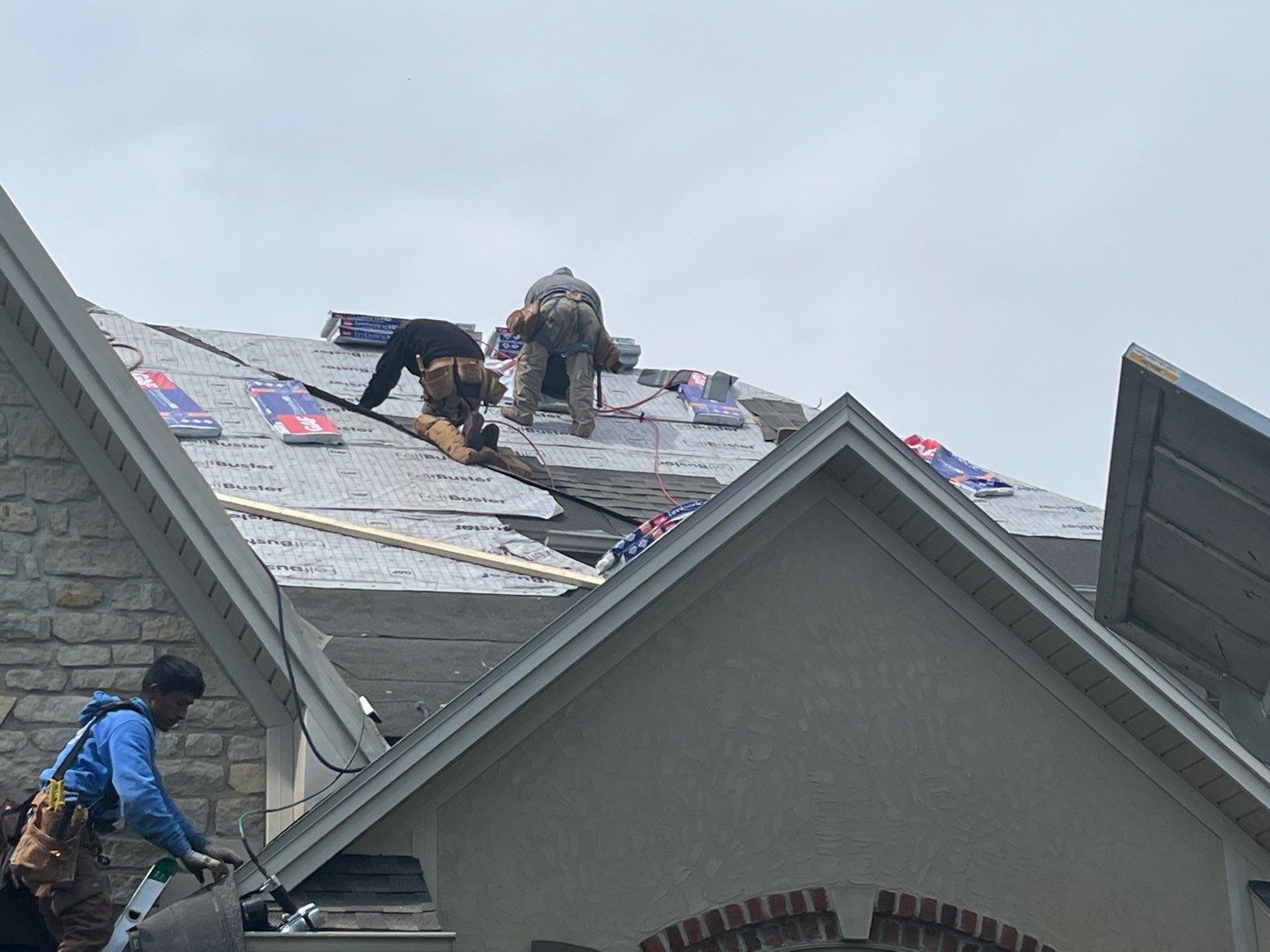 Residential Roofing Installation using GAF Timberline HDZ Weathered Wood by Nitro Roofing and Construction