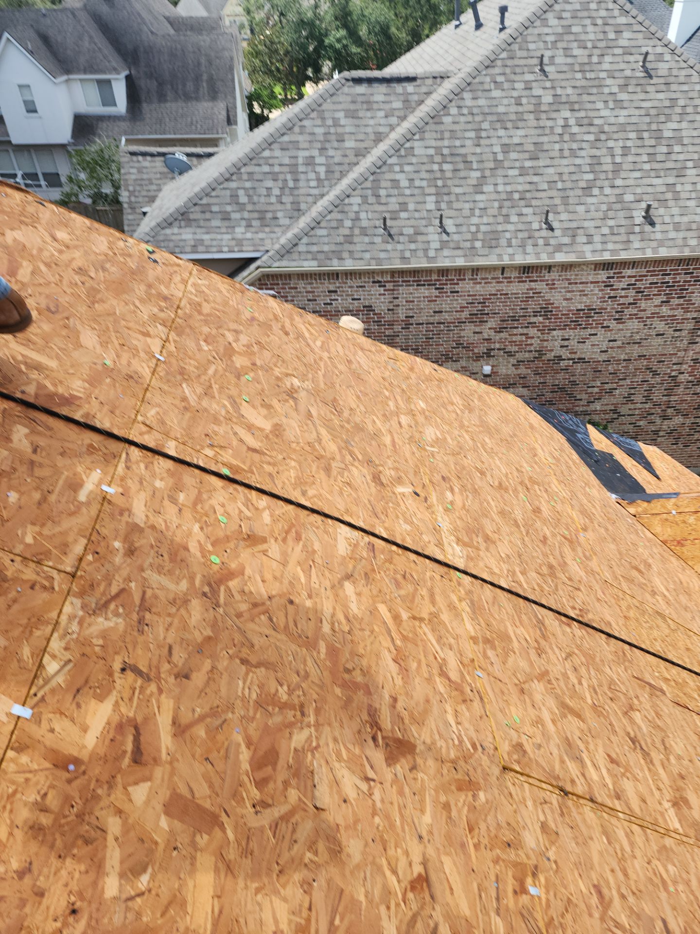 Residential Roofing Installation using Owen's Corning Duration (Lifetime) Shingles by Roof Repair Company