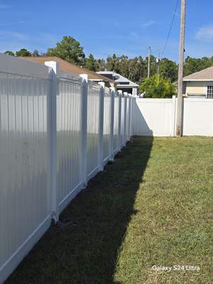 Vinyl Fence in Lehigh Acres