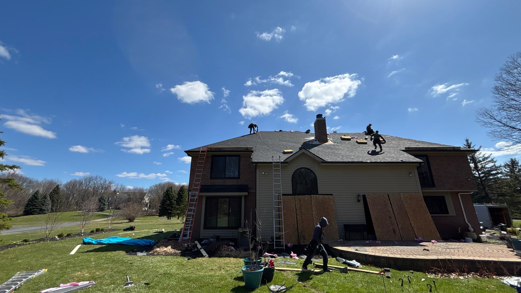 Roof Replacement using Owens Corning Onyx Black by 180 Contractors