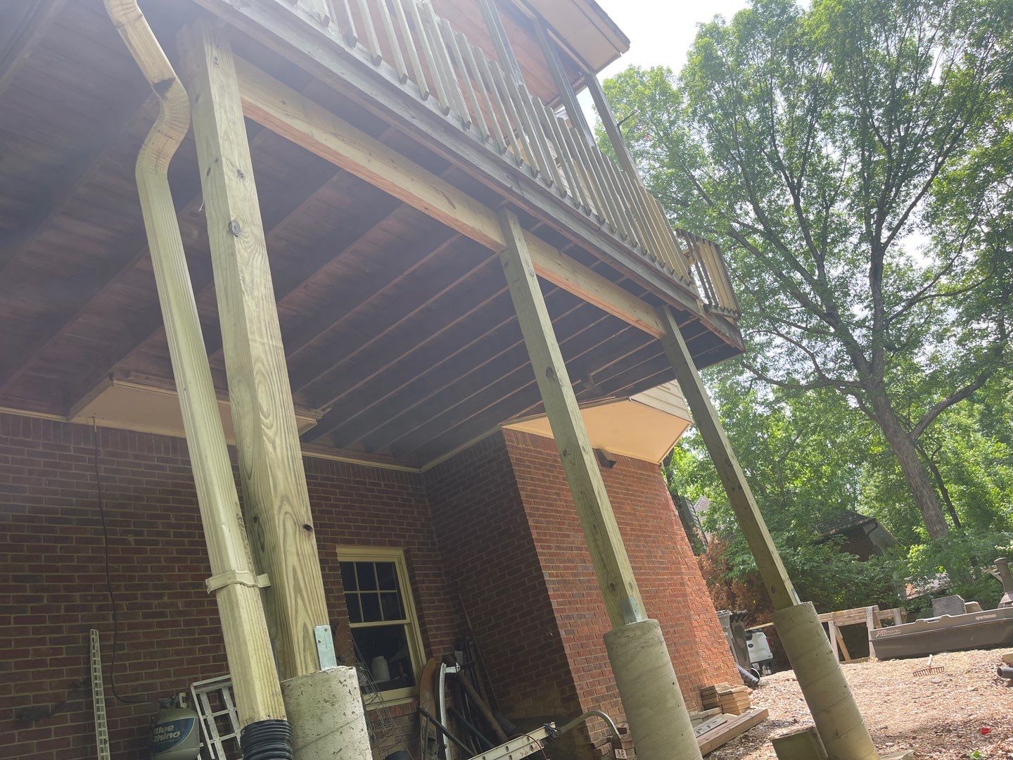 Riverchase - Structural Support by Pillar and Pine