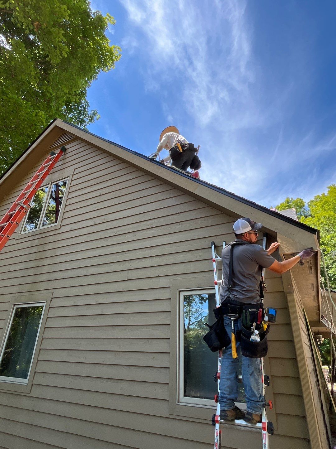 Residential Roofing Installation using Duration Series Shingles - Onyx Black by RoofX 