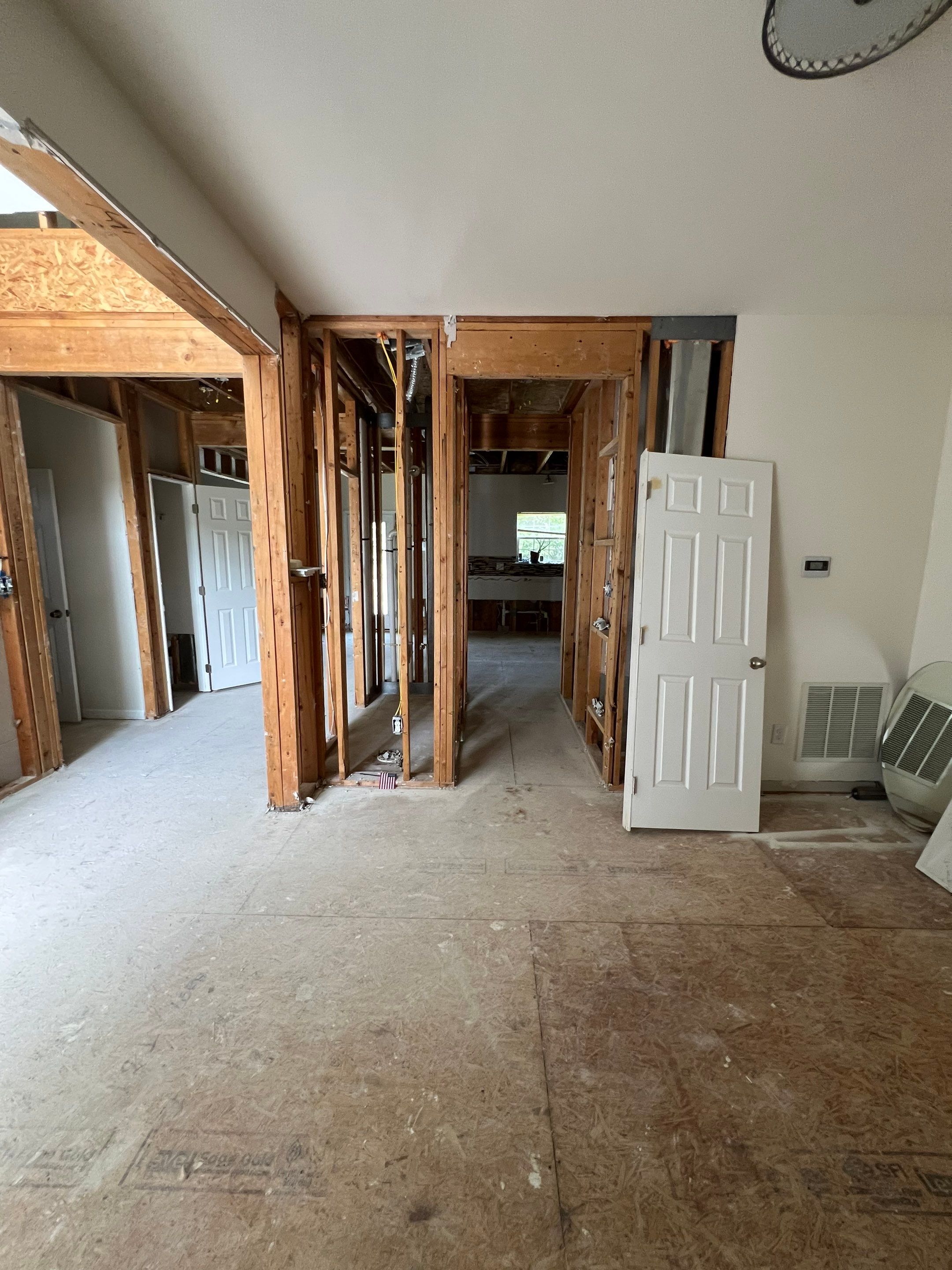 After Hours Emergency Water Extraction and Restoration in Middletown, Delaware by Healthy Home Solutions