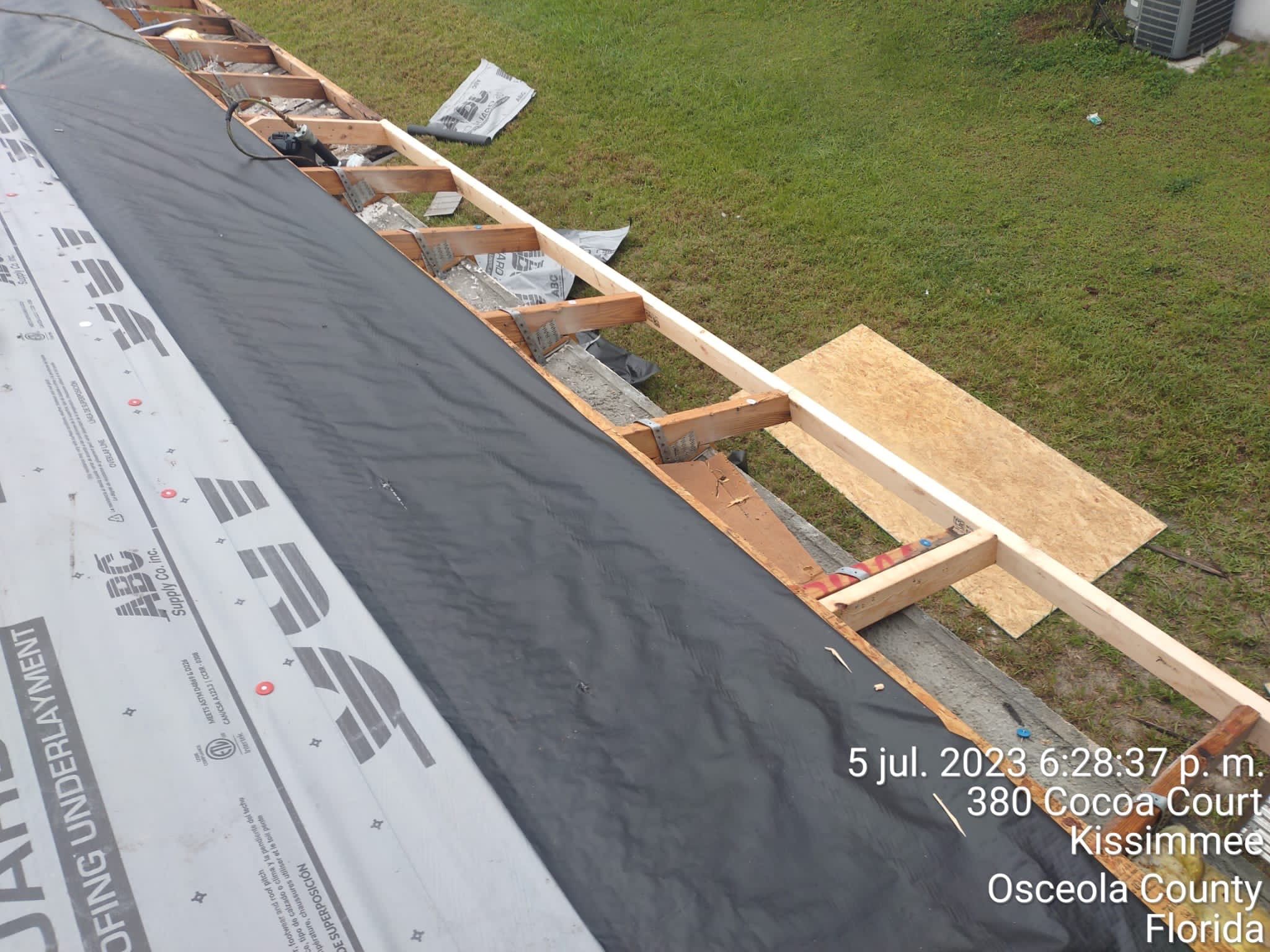 Weathered Wood Shingles by Reimagine Roofing