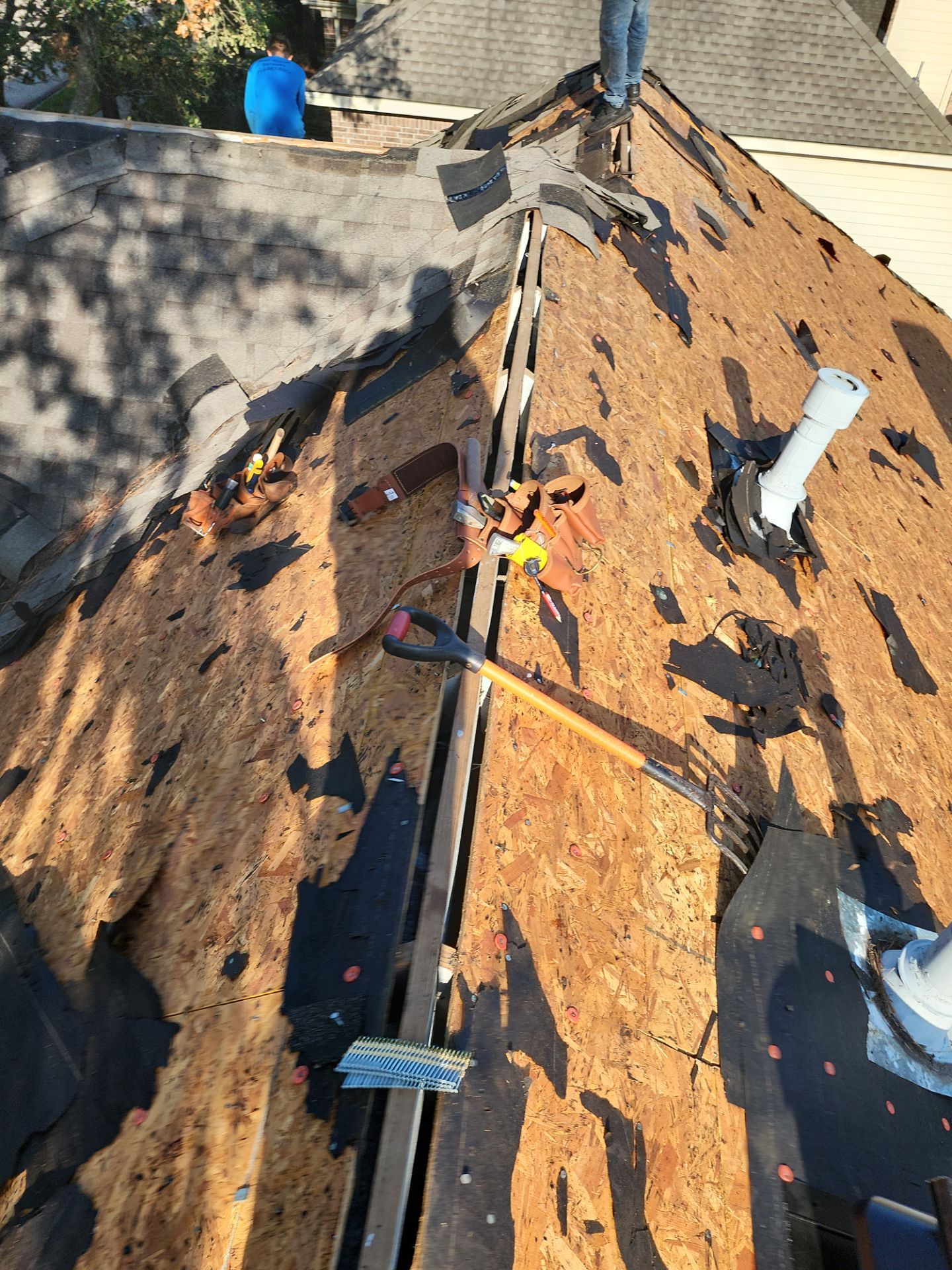 Residential Roofing Installation using Owen's Corning Duration (Lifetime) Shingles by Roof Repair Company