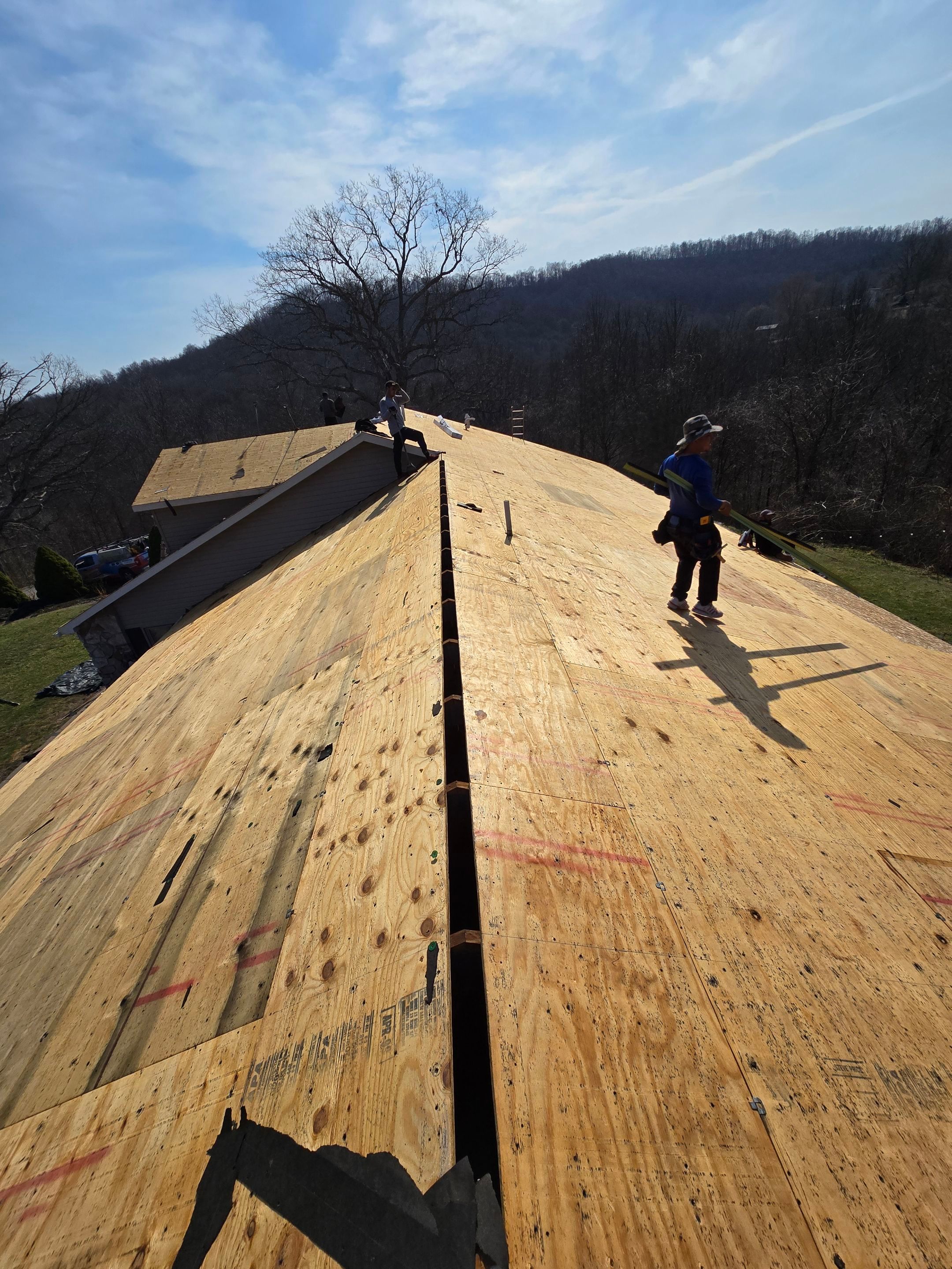 Residential Roofing Installation using GAF Timberline HDZ Charcoal by Rainstoppers Roofing