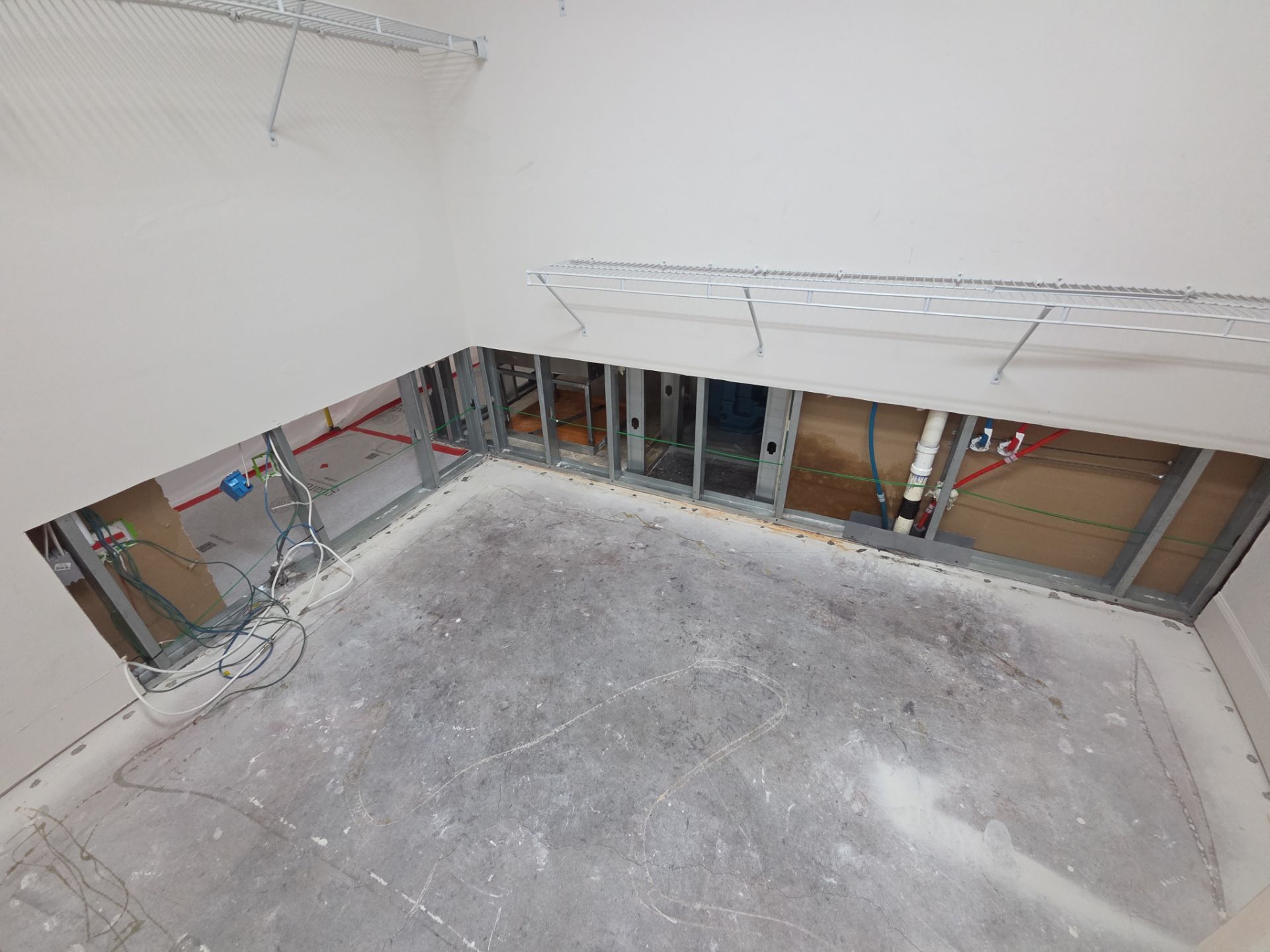 Water Damage Mitigation and Mold Remediation for Naples Residence by Microscope