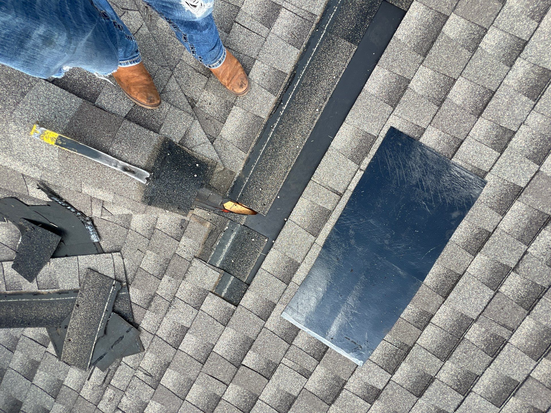 Hail Damage using Owen's Corning Duration (Lifetime) Shingles by Roof Repair Company
