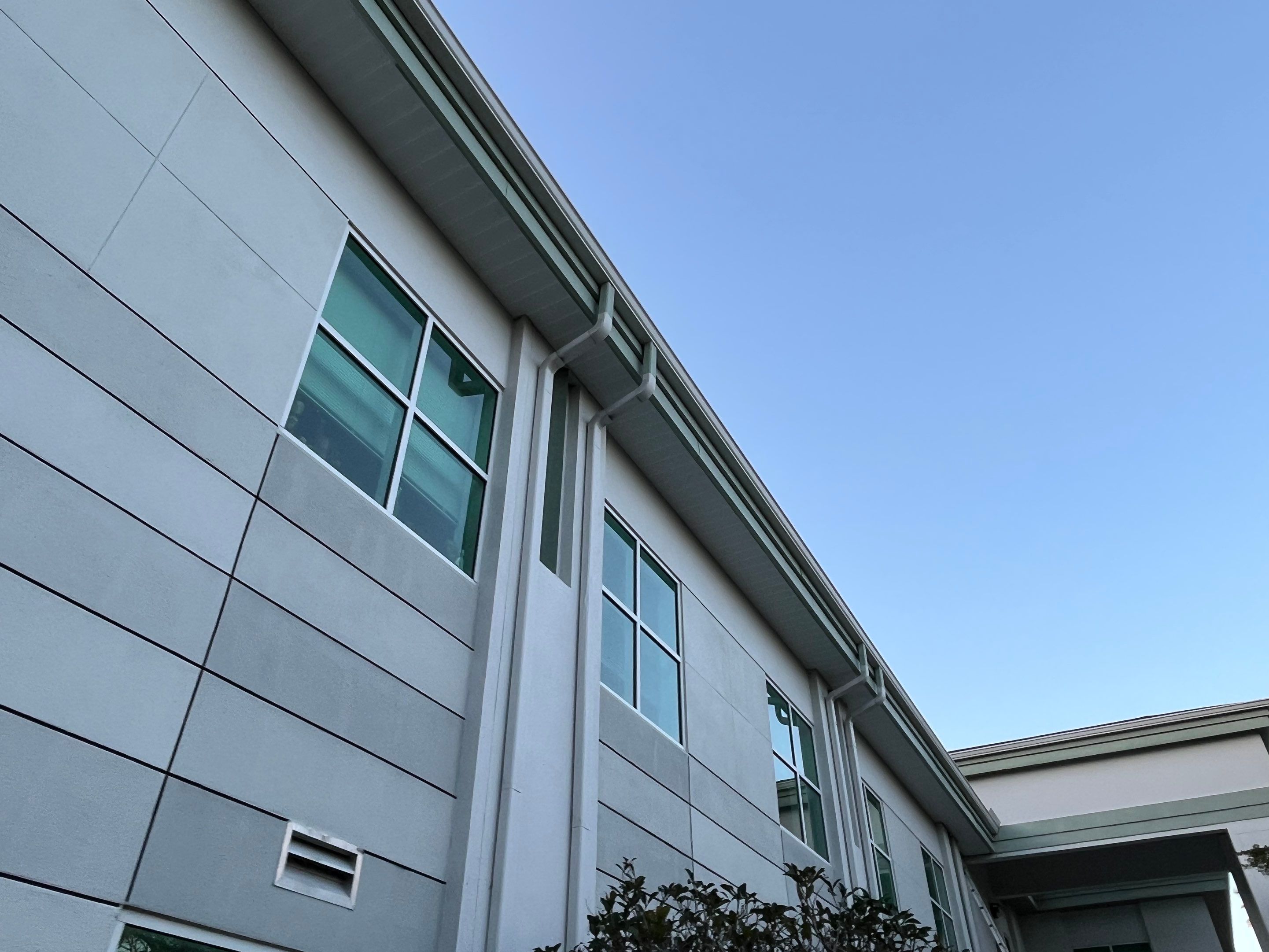 6-Inch White Seamless Gutters in Sarasota FL by Gutter Professors