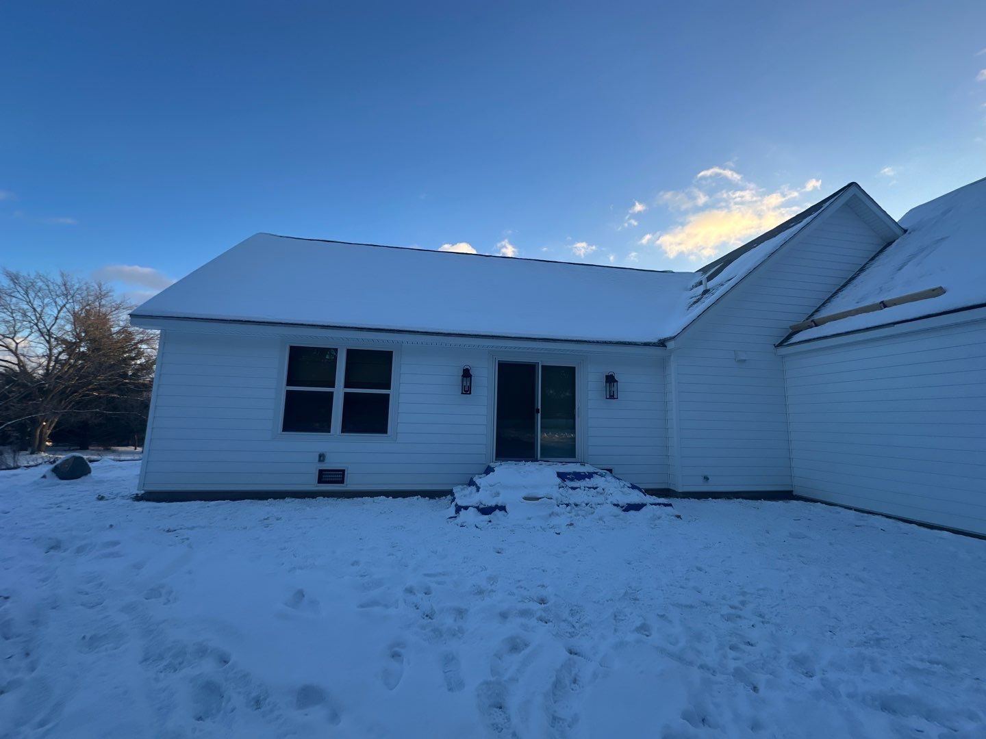 Siding Replacement using Ascend 7" Composite by 180 Contractors