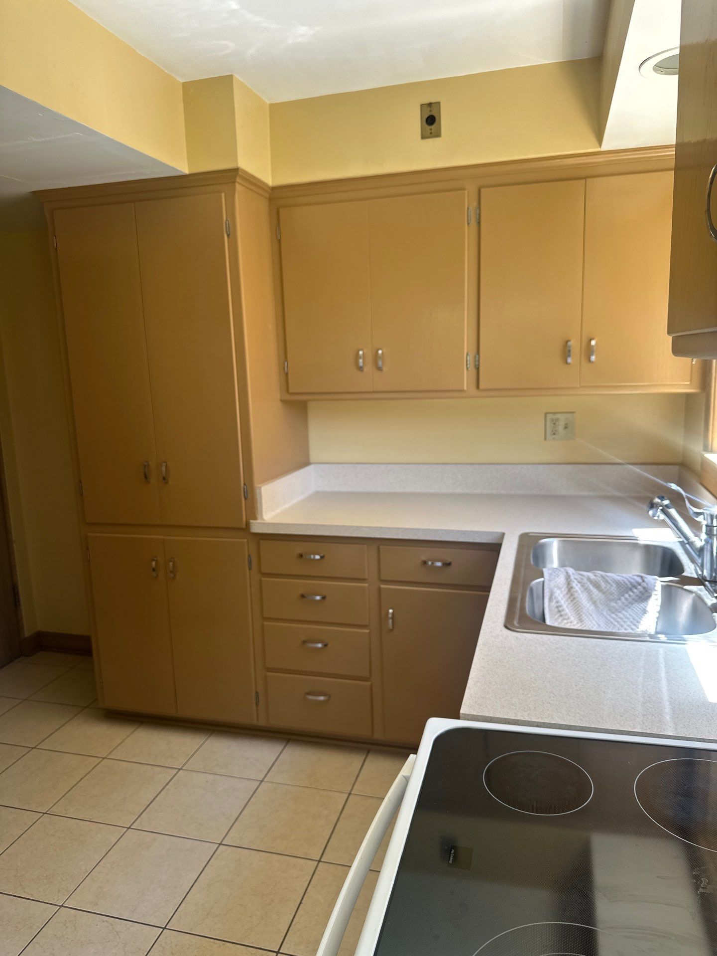 Kitchen Cabinet Refinishing – Cabinet Boxes, Doors & Drawers by OCS Contracting Services