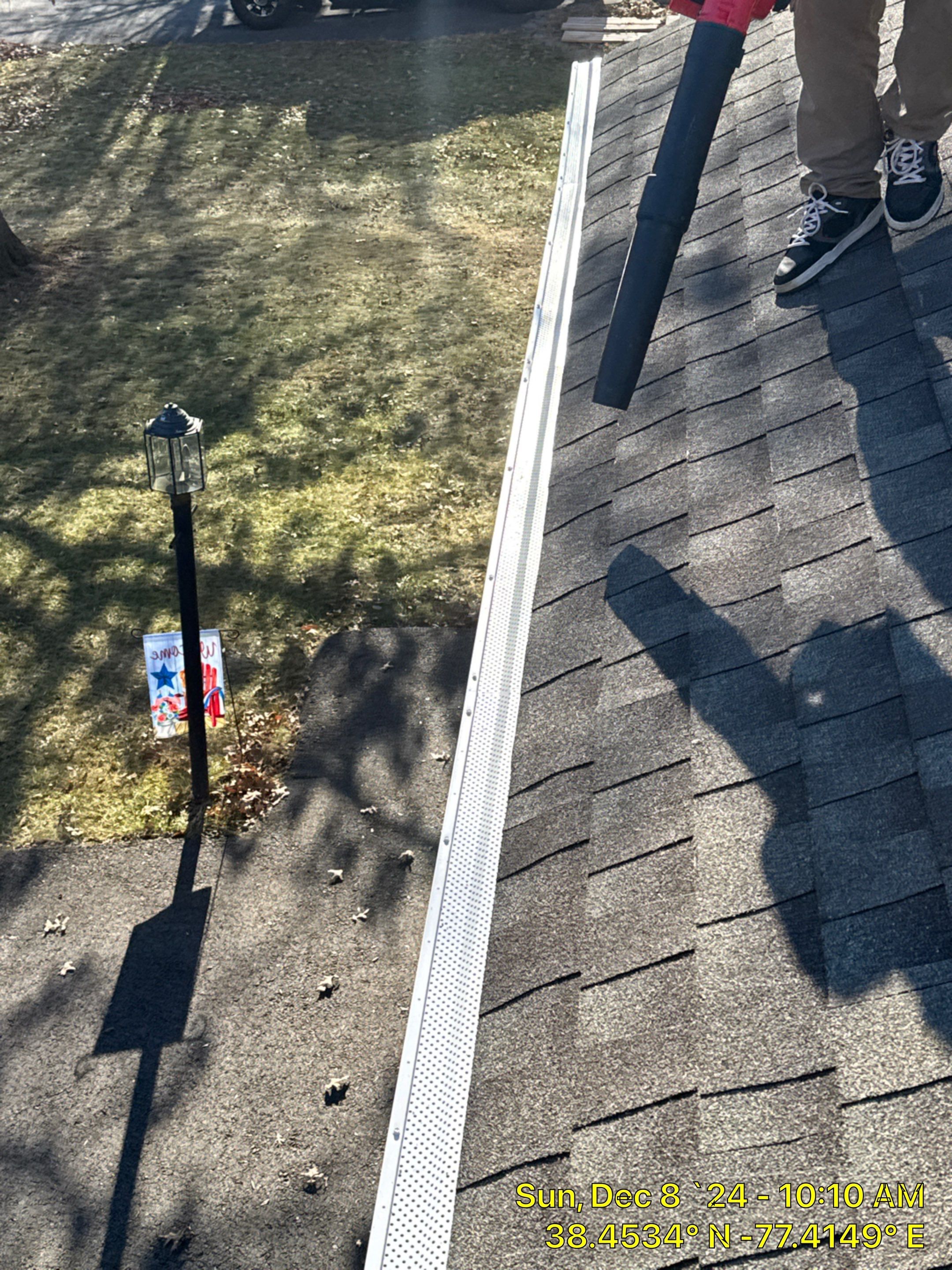 gutters guards using bulldog by La Bendicion Contruction Llc