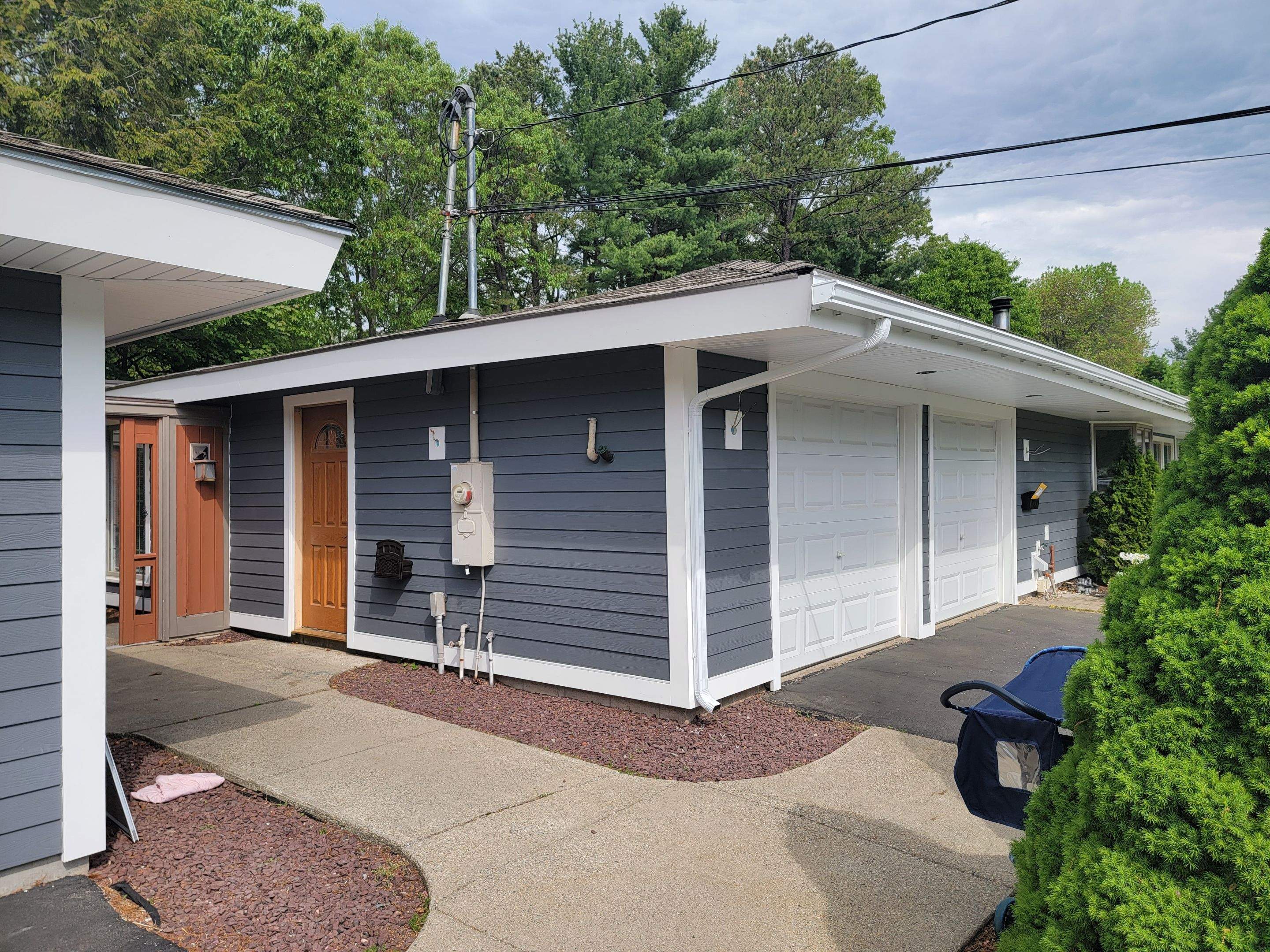 Siding Installation using James Hardie by UBrothers Construction
