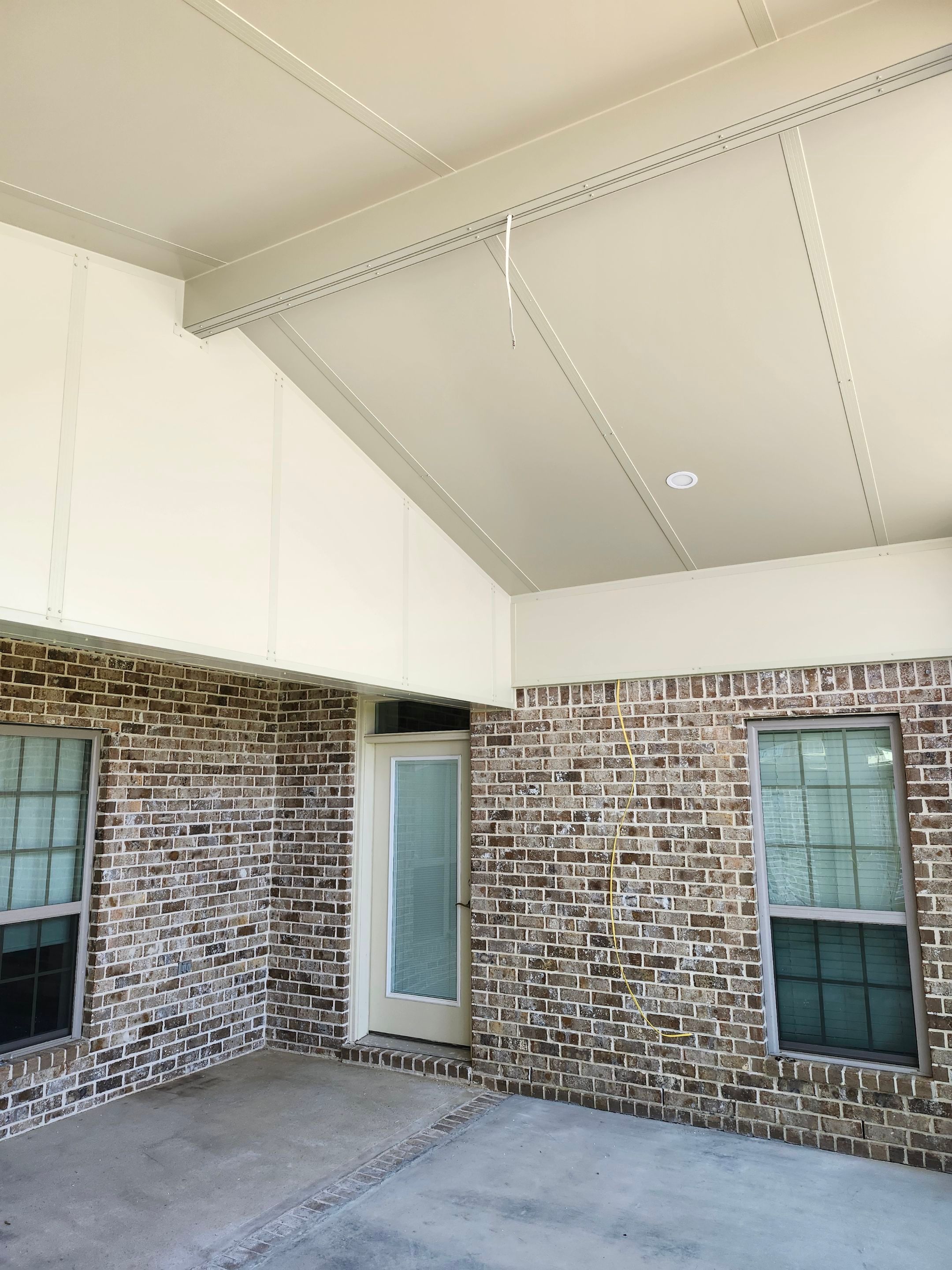 Glass Room using Colorbeam in Pensacola by Titan Sunrooms