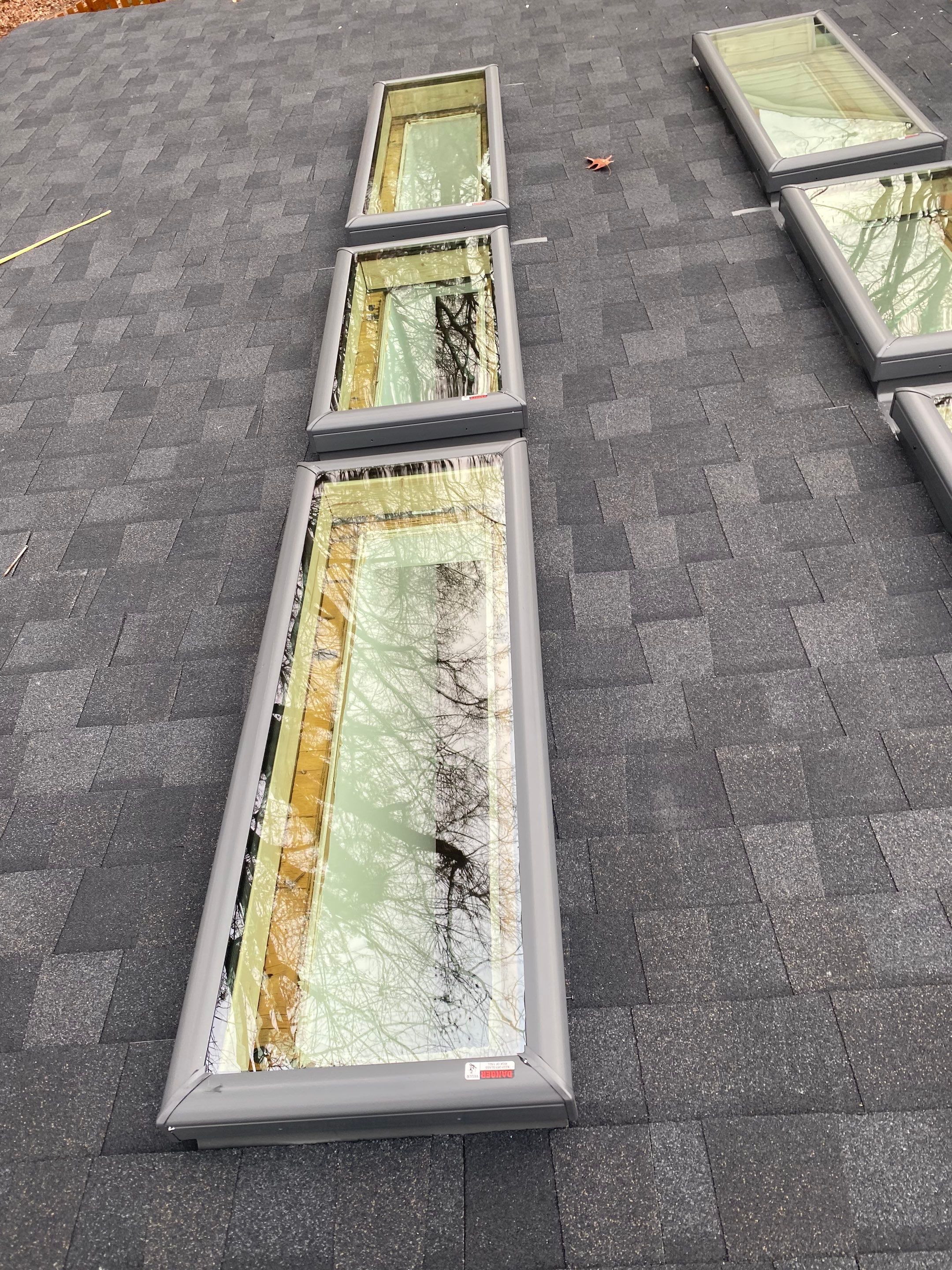 Springfield CertainTeed Charcoal Black Roof & CertainTeed Colonial White Siding by RM Banning, Inc.