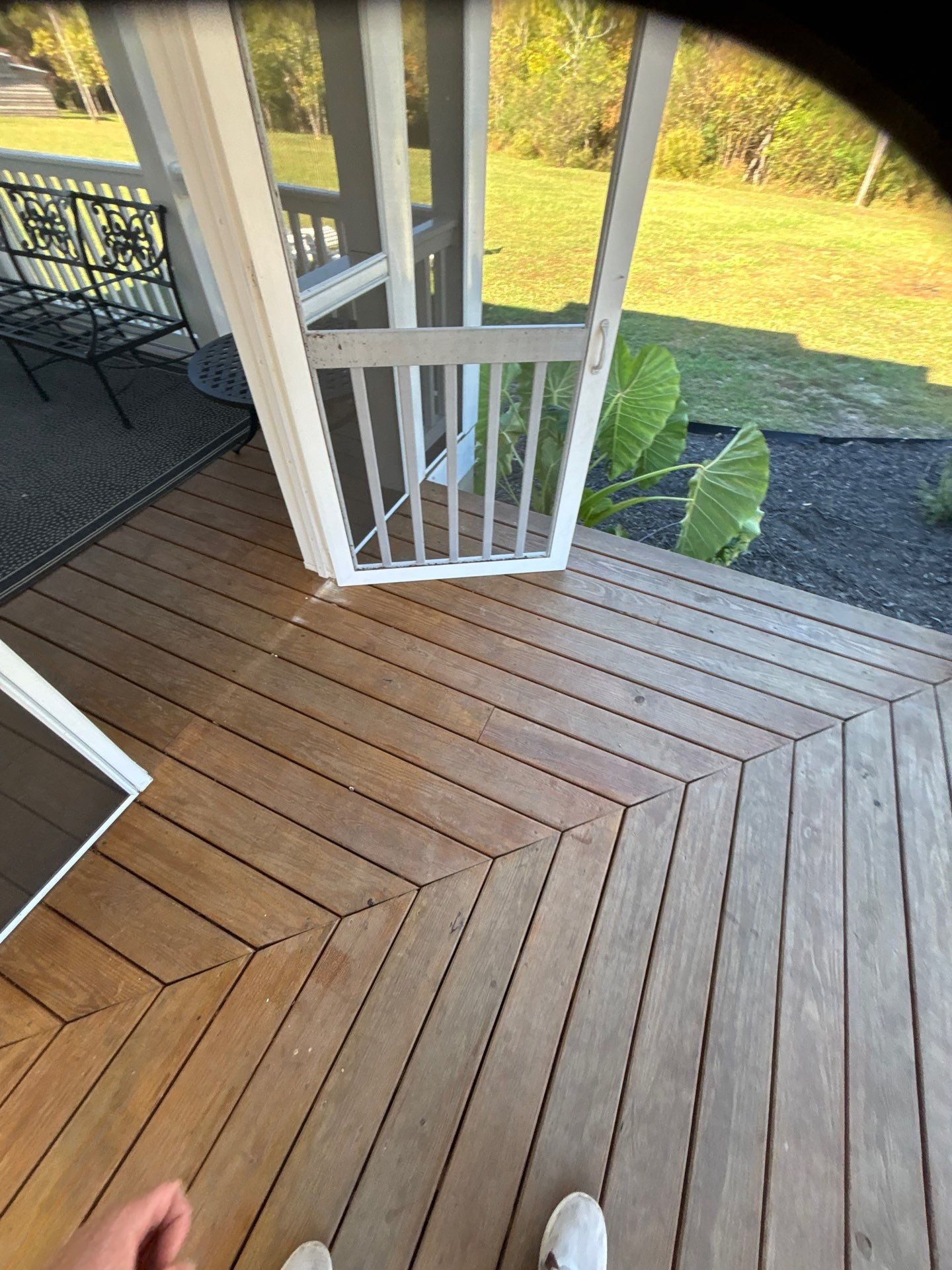 Wood Deck using Wood Sealant by DuraSeal