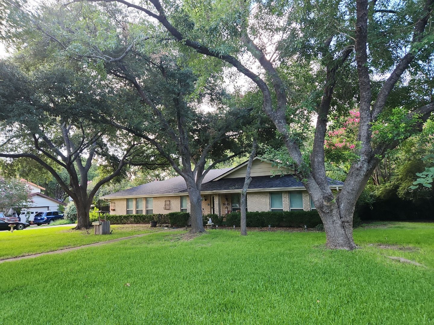 Williamsburg Gray - Owens Corning TruDefinition Duration by RoofsOnly.com