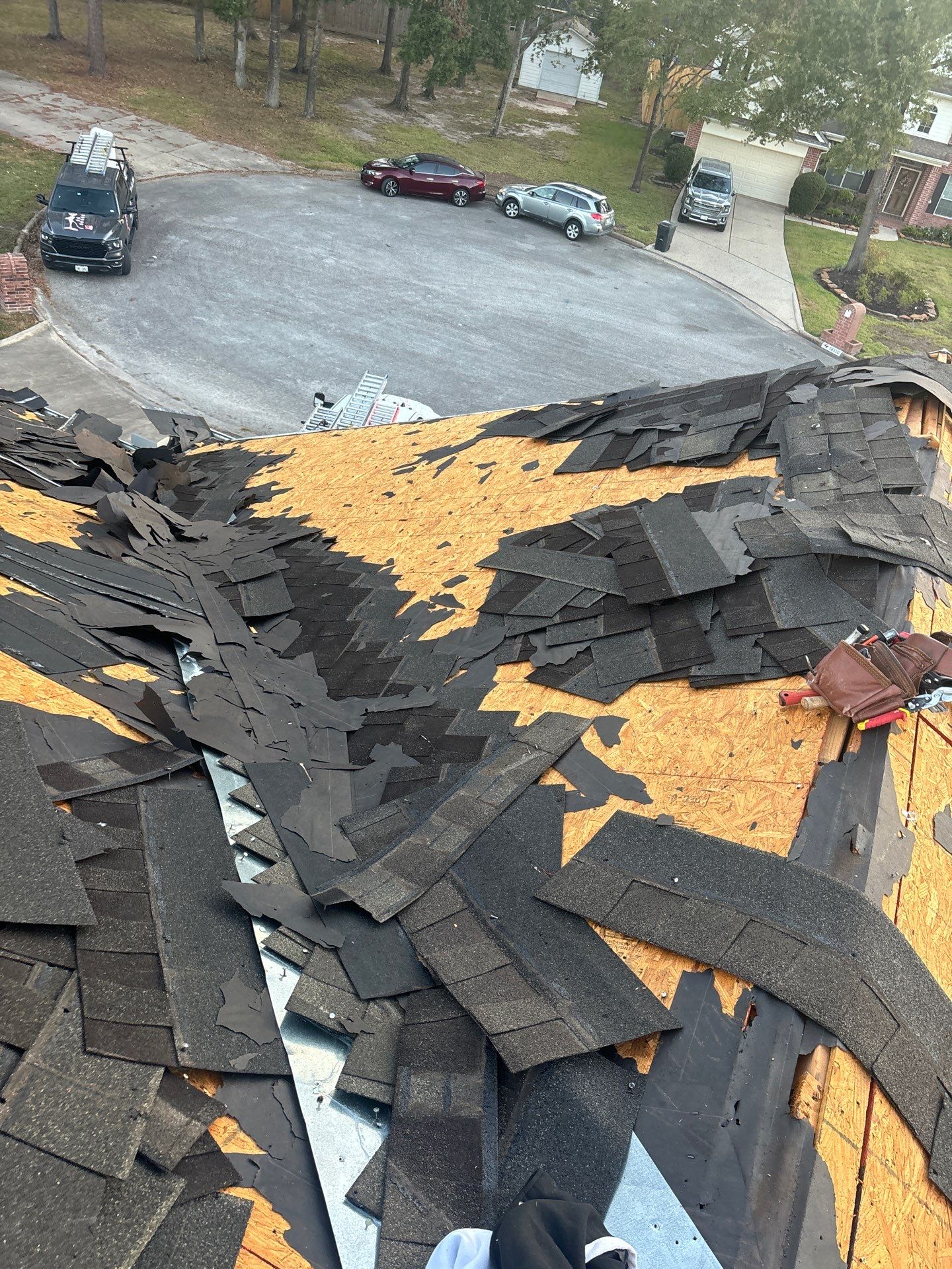 Residential Roofing Installation using Owen's Corning Duration (Lifetime) Shingles by Roof Repair Company