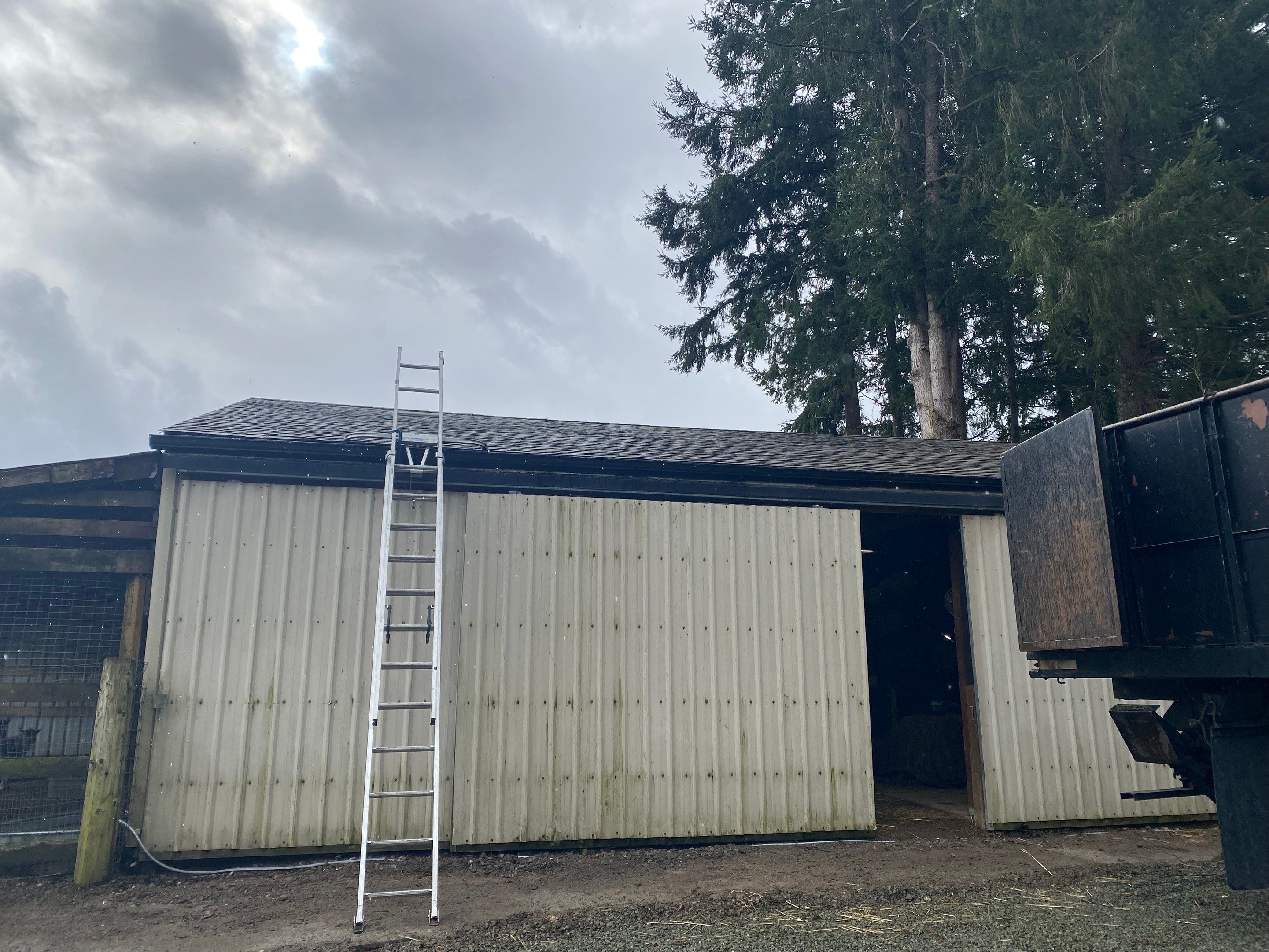 Skagit Roofing LLC featured photo.