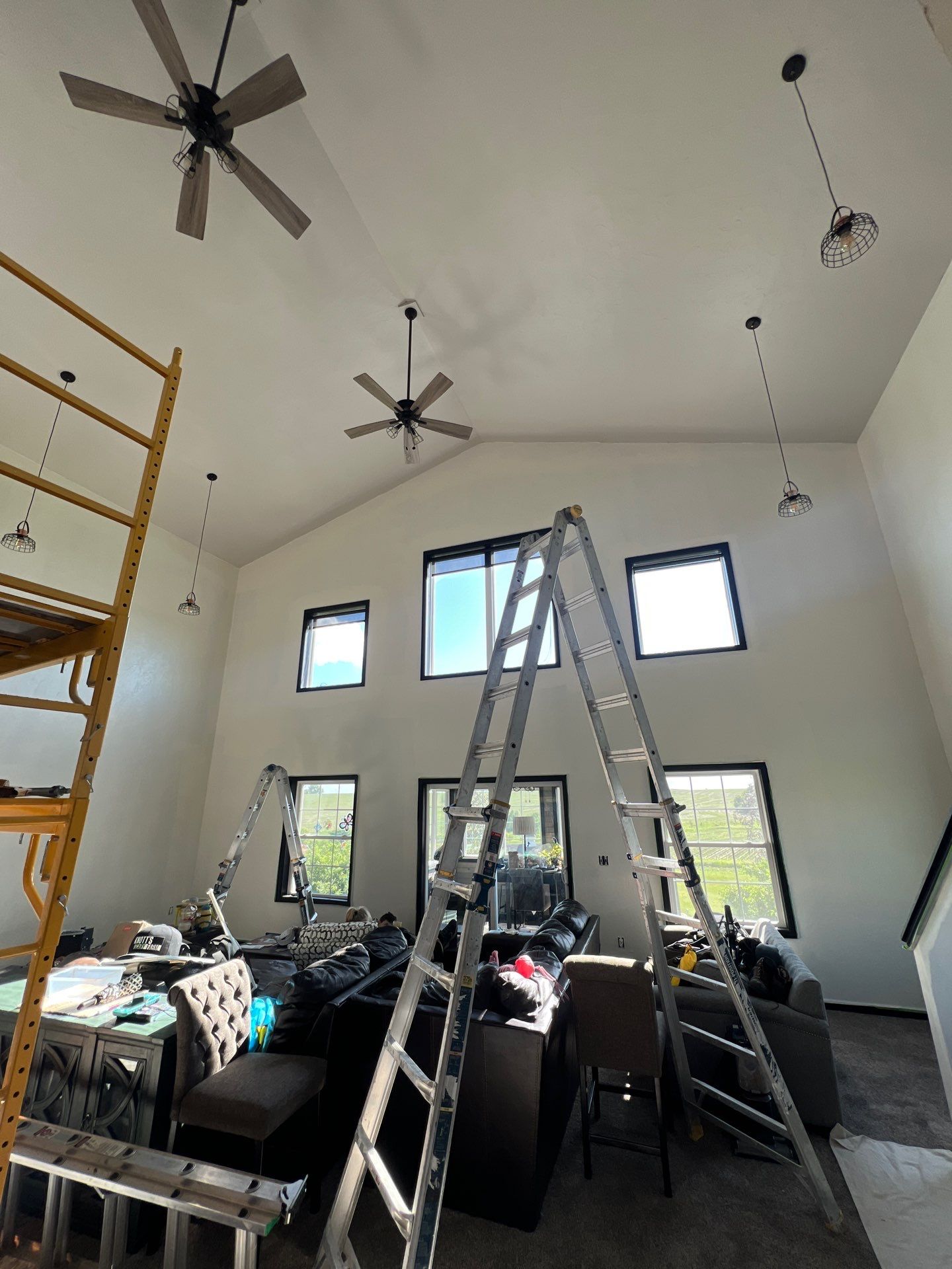 Before & After: Interior Repaint ✨ by Grandview Painting