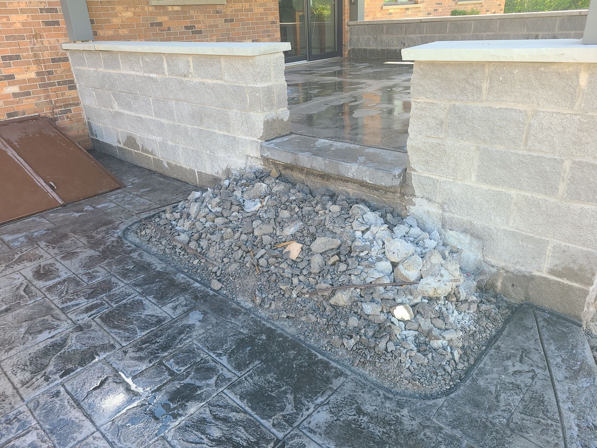 Outdoor Living Addition and Concrete by Ivy Lea Construction