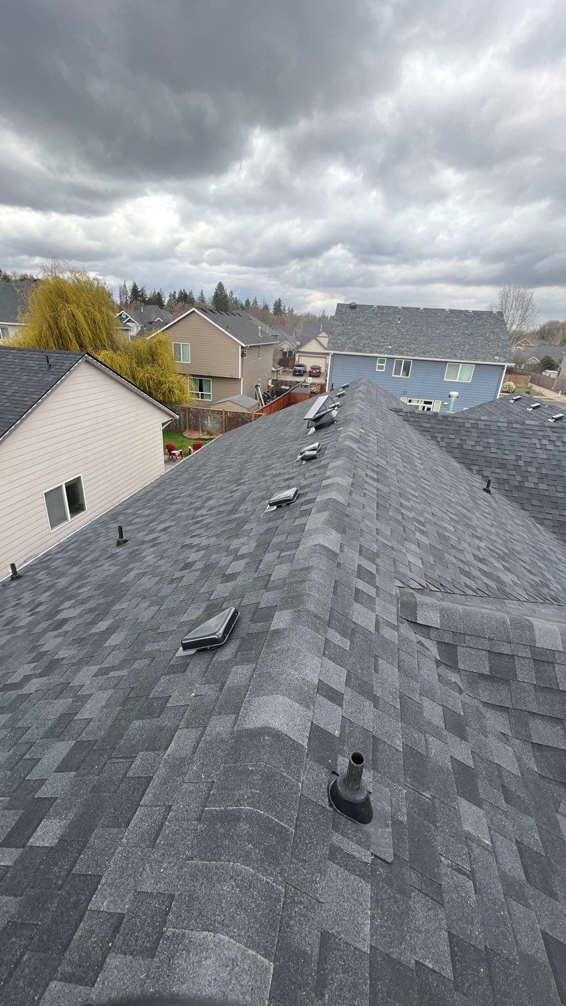Residential Re-Roof in Albany Oregon by Orezona Building & Roofing Company, Inc.