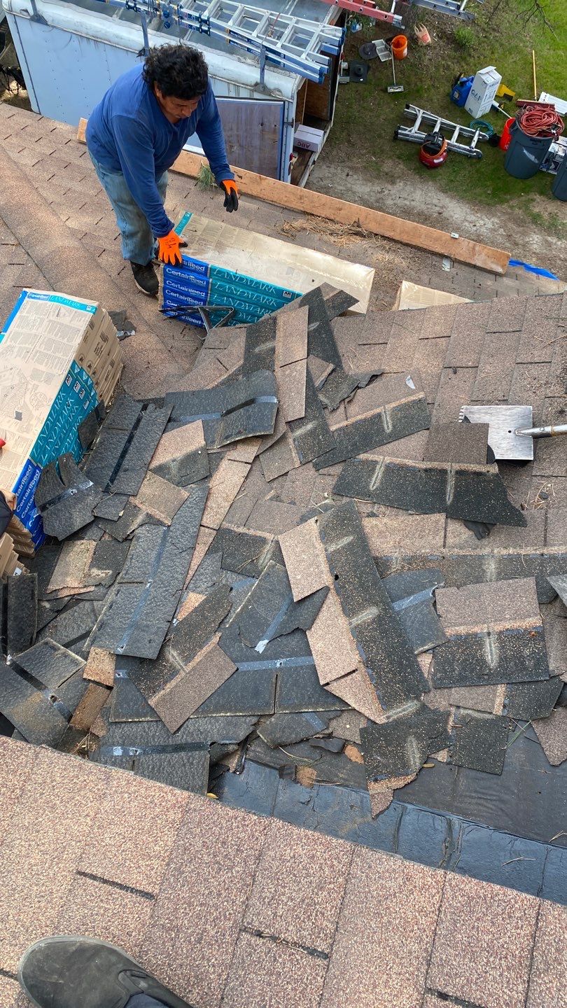 Roof Replacement using CertainTeed Landmark by 180 Contractors