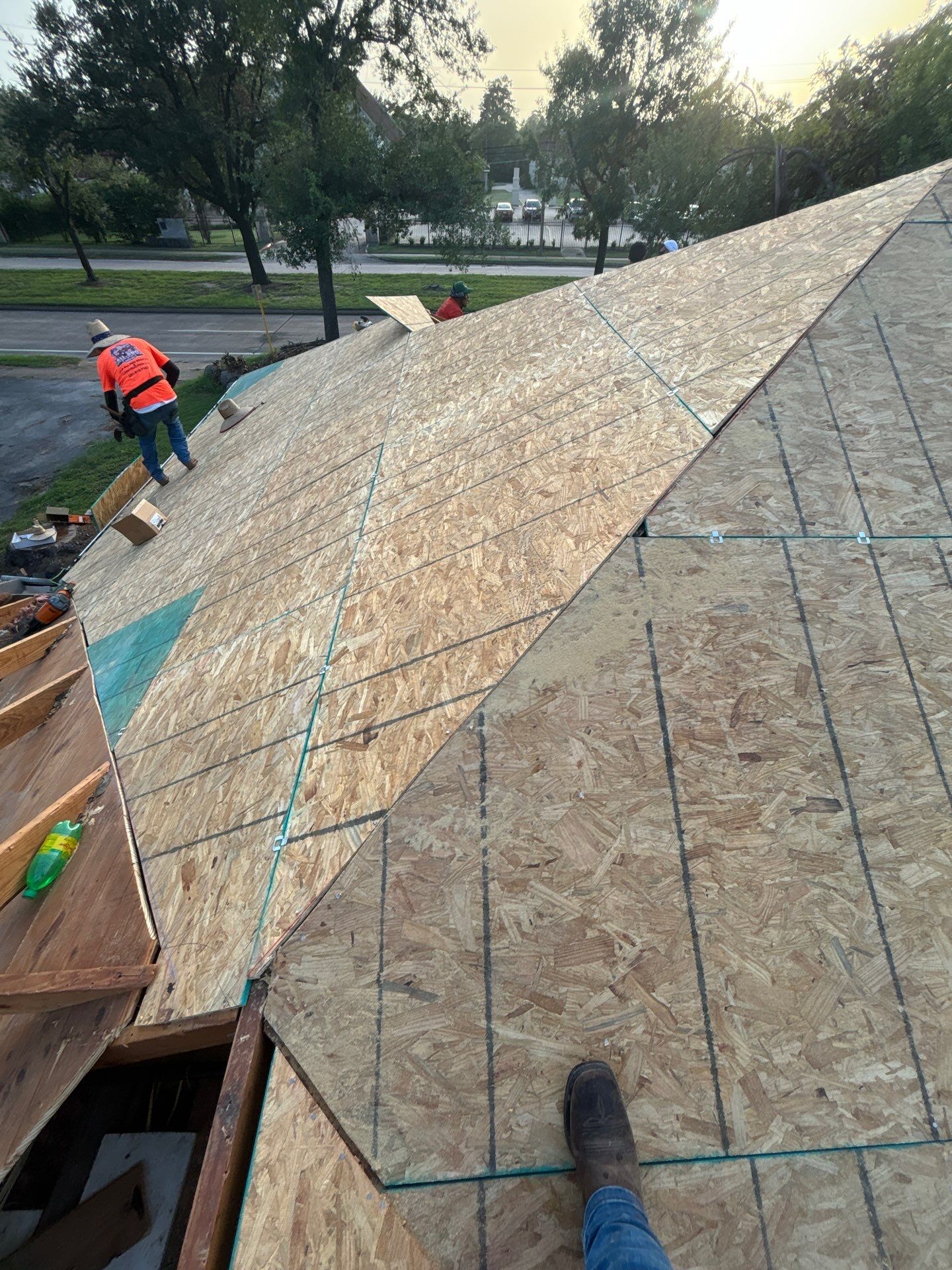 Residential Roofing Installation using Owen's Corning Duration (Lifetime) Shingles by Roof Repair Company