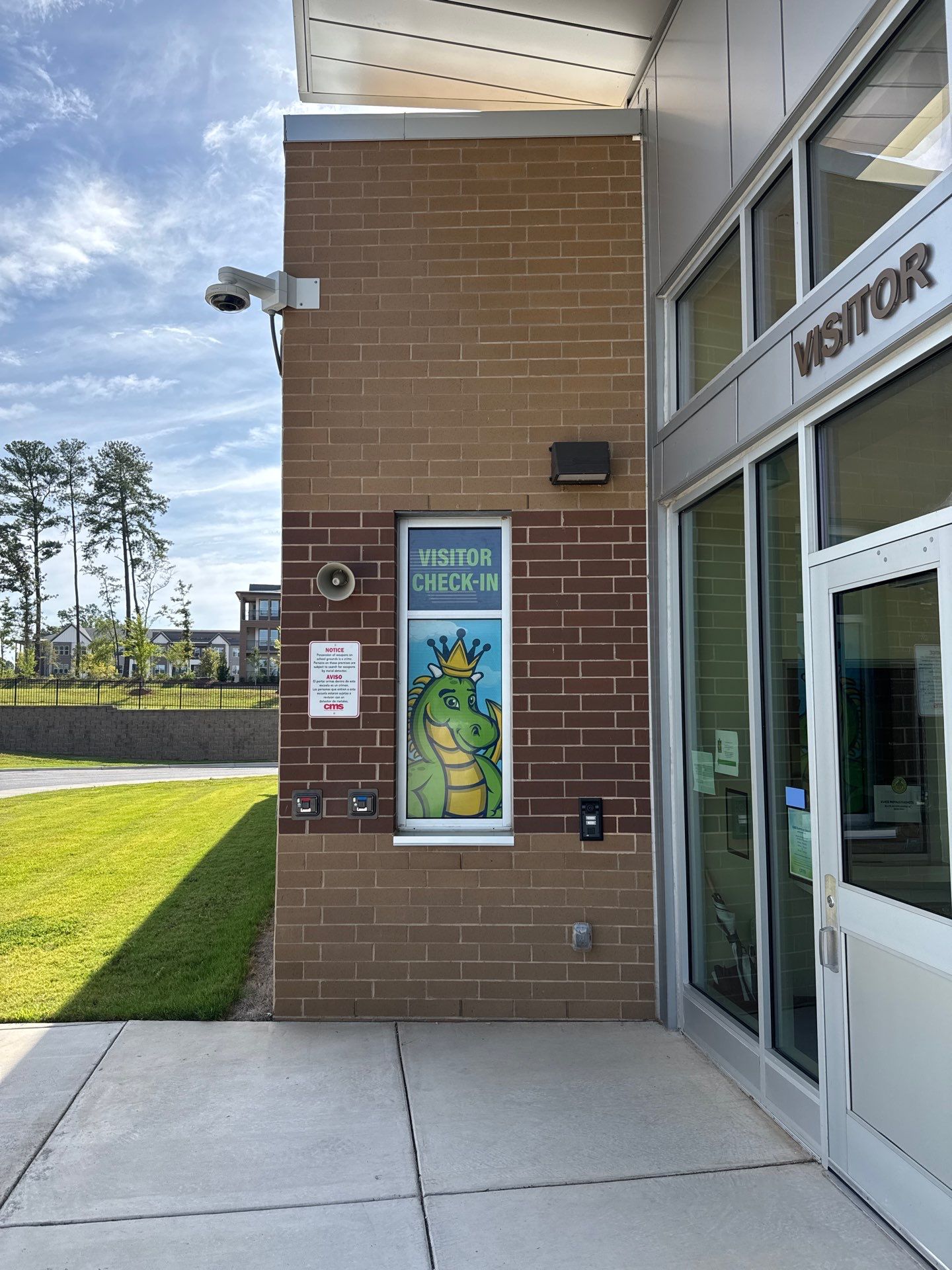 Knights View Elementary School by QC Signs and Graphics