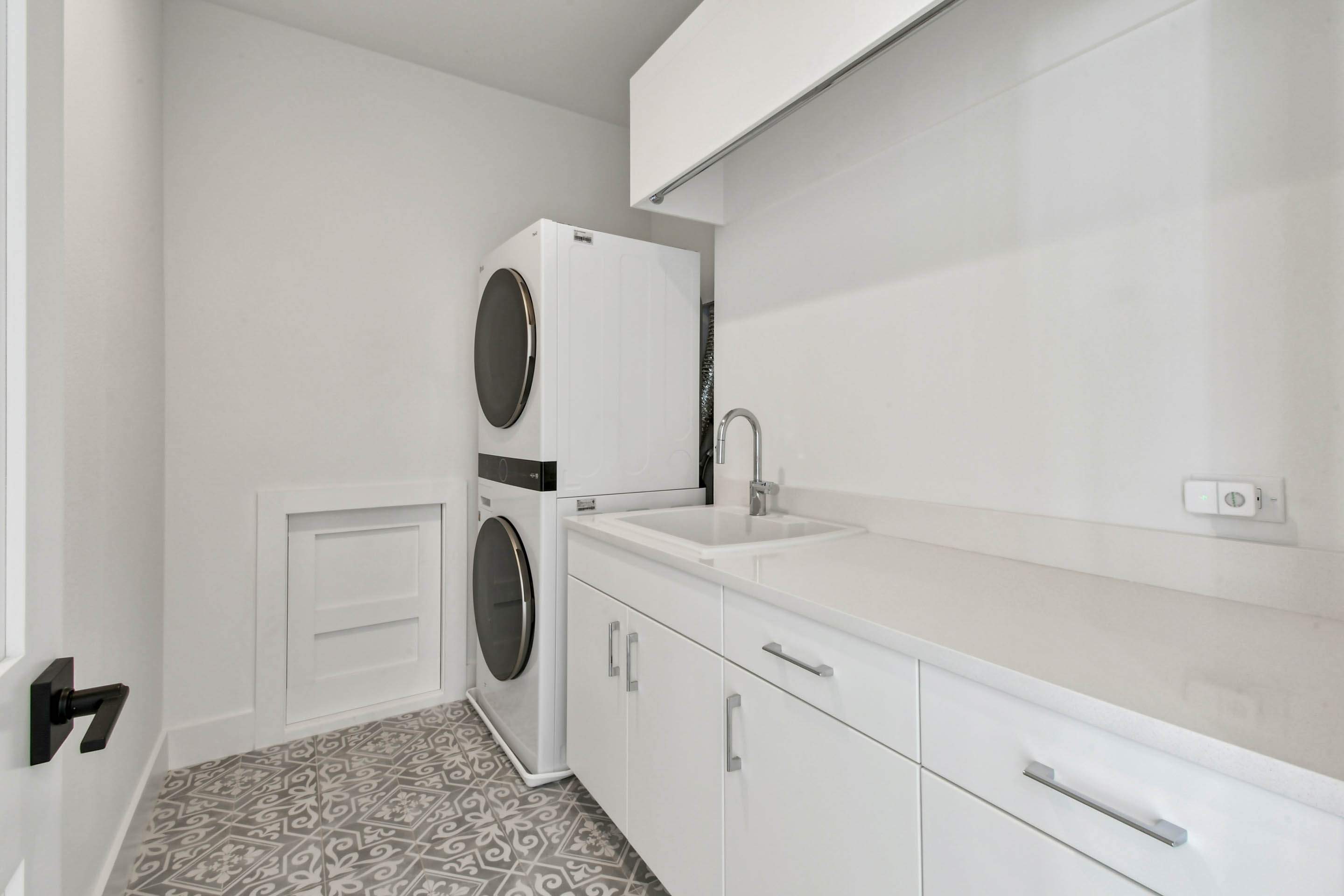 Custom Coastal Sol II by Lyons Heritage Tampa, LLC