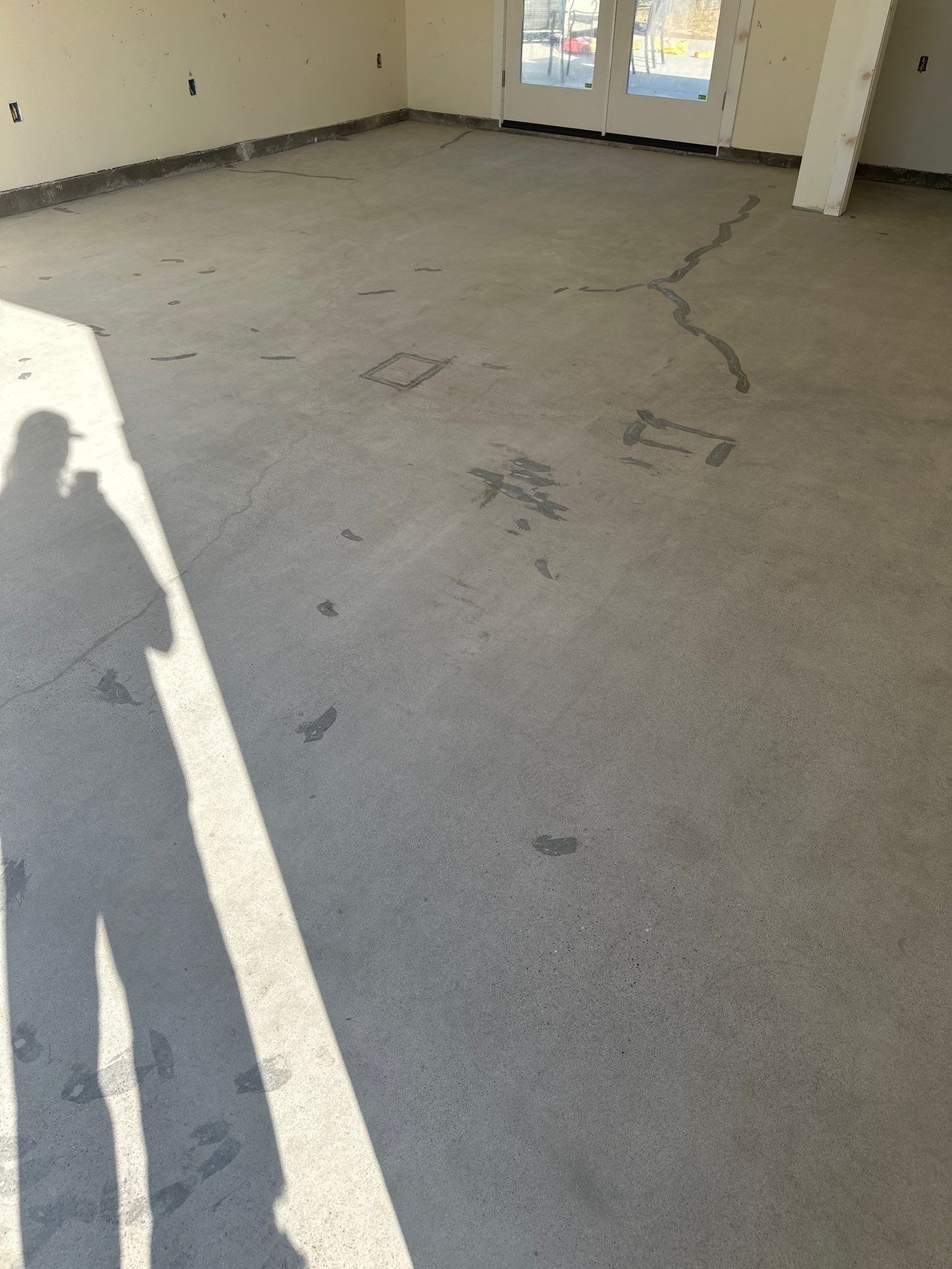 Polyurea Garage Floor Coating with Tidal Wave Flake Finish by MGP Coatings