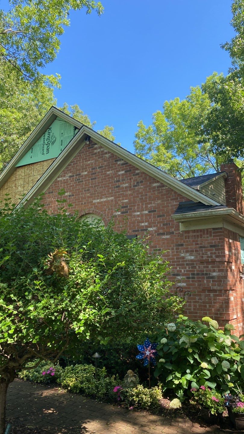 Siding Replacement using CertainTeed Landmark by 180 Contractors