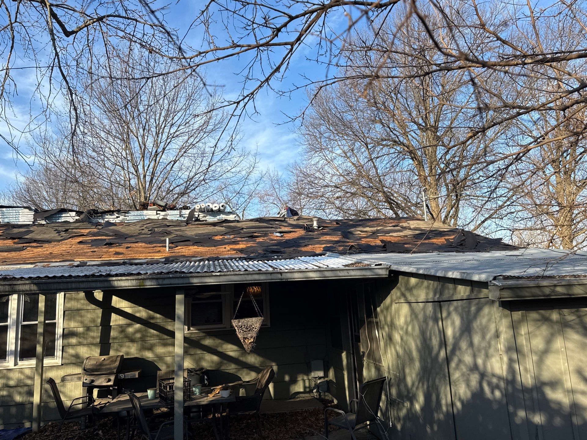 Storm Damage repair in Kansas City Missouri  IKO Dynasty Roof by EEC  Windows, Siding & Roofing 