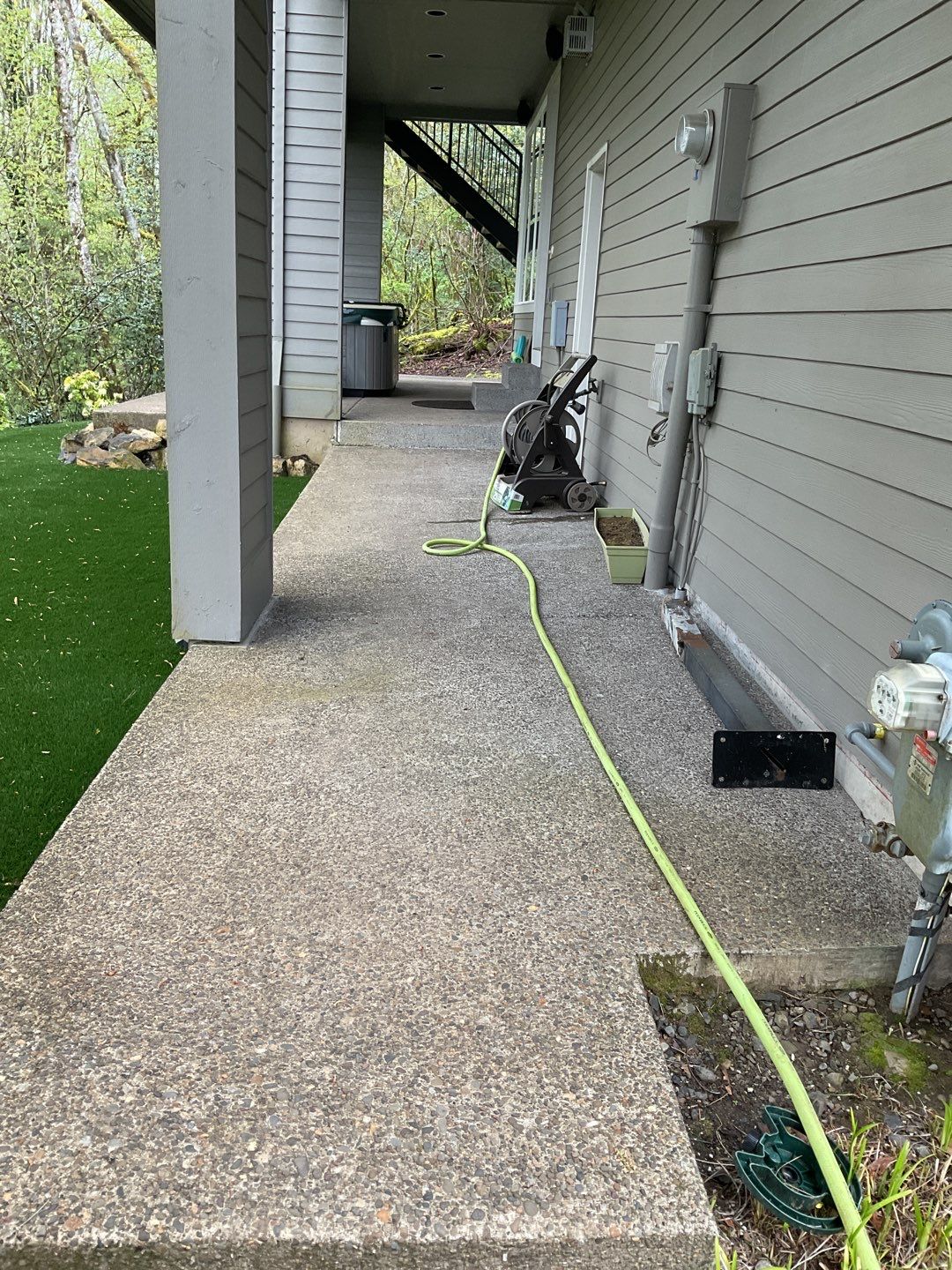Concrete wash using Moderate Pressure by Willamette Outdoor Wash LLC