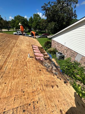 Residential Roofing Installation using Owen's Corning Duration (Lifetime) Shingles