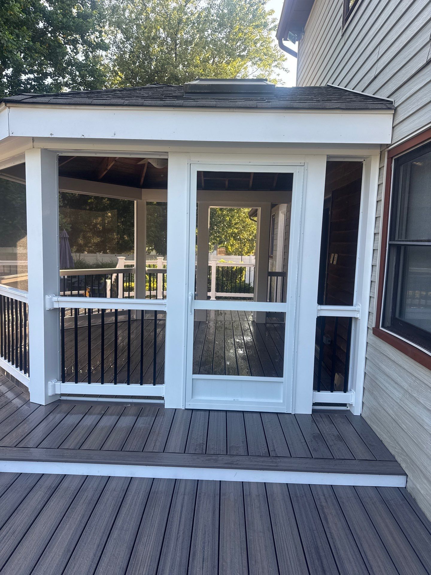 Deck Resurface and screen room remodel in Freehold Township by deck guardian