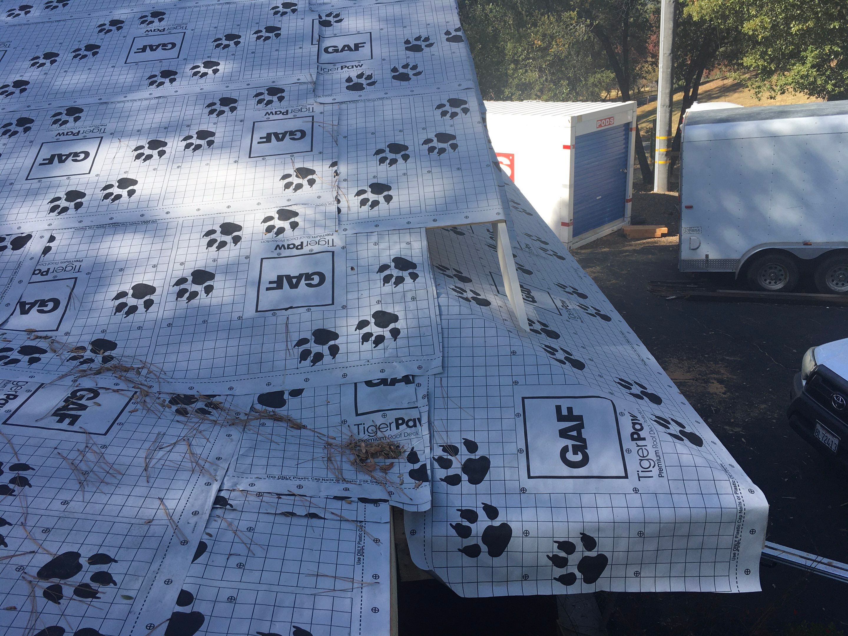 Metal roofing installation using Standing seam metal roofing system by Straight Edge Roofing Inc