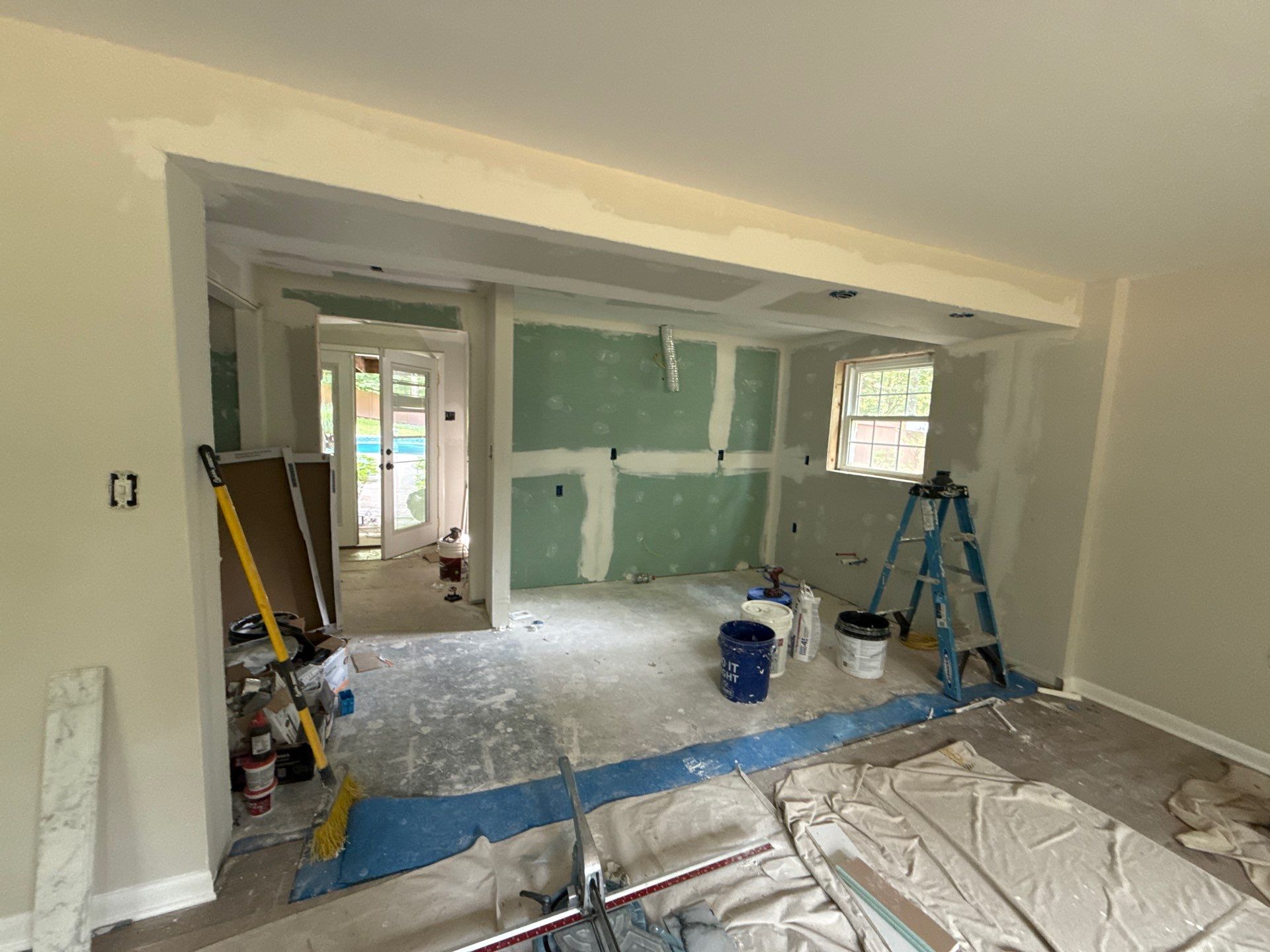 kitchenette and full bathroom  by Jesus Master Handyman LLC 