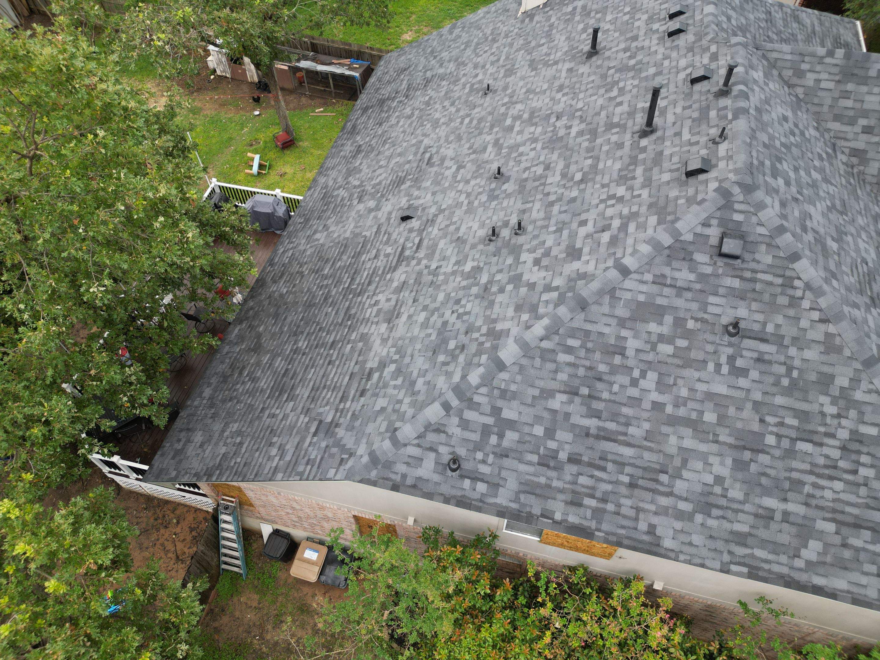 Brilliant Black - Malarkey Vista by RoofsOnly.com