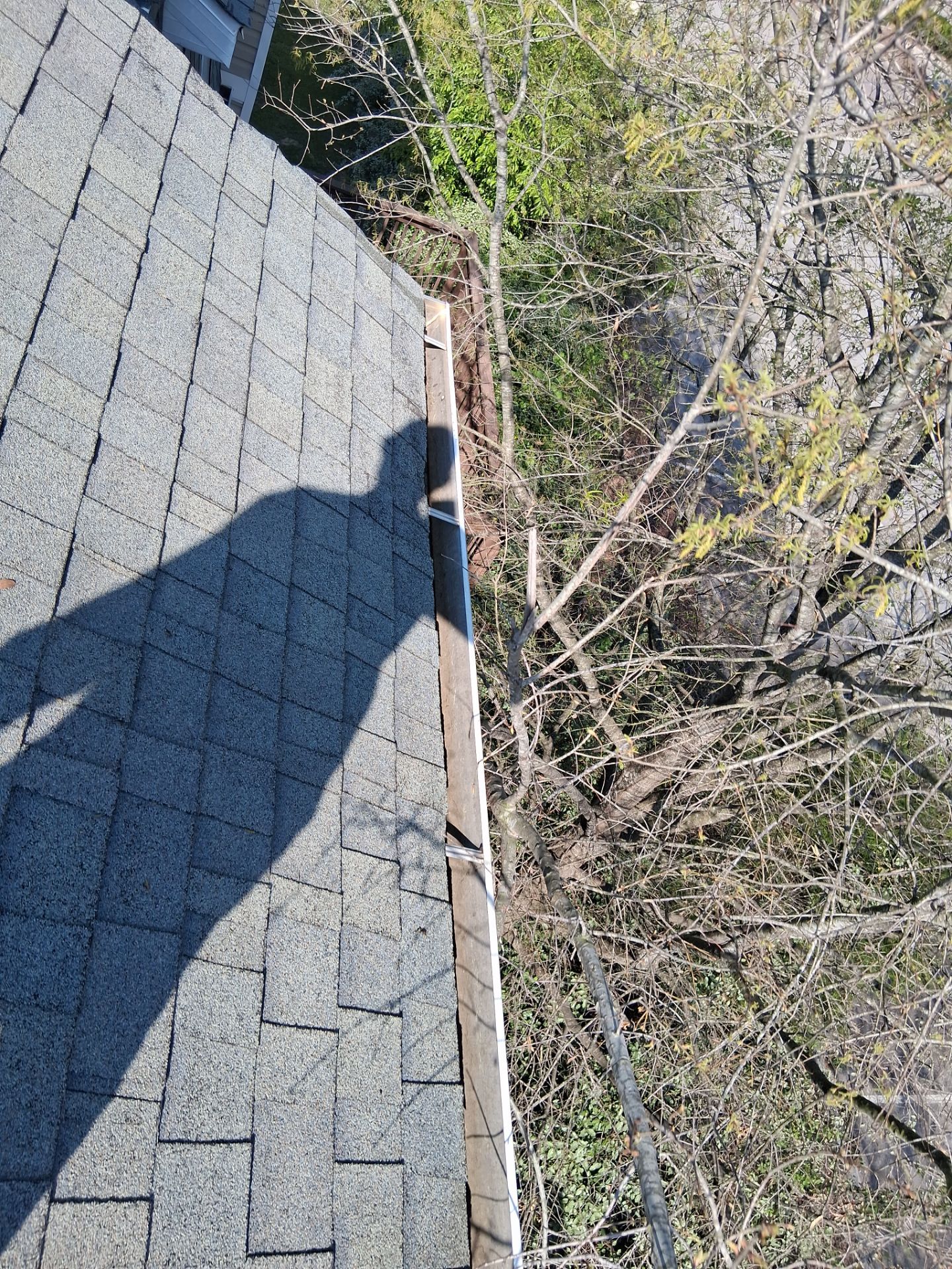 Commercial gutter cleaning South Carolina after photo with clean gutters