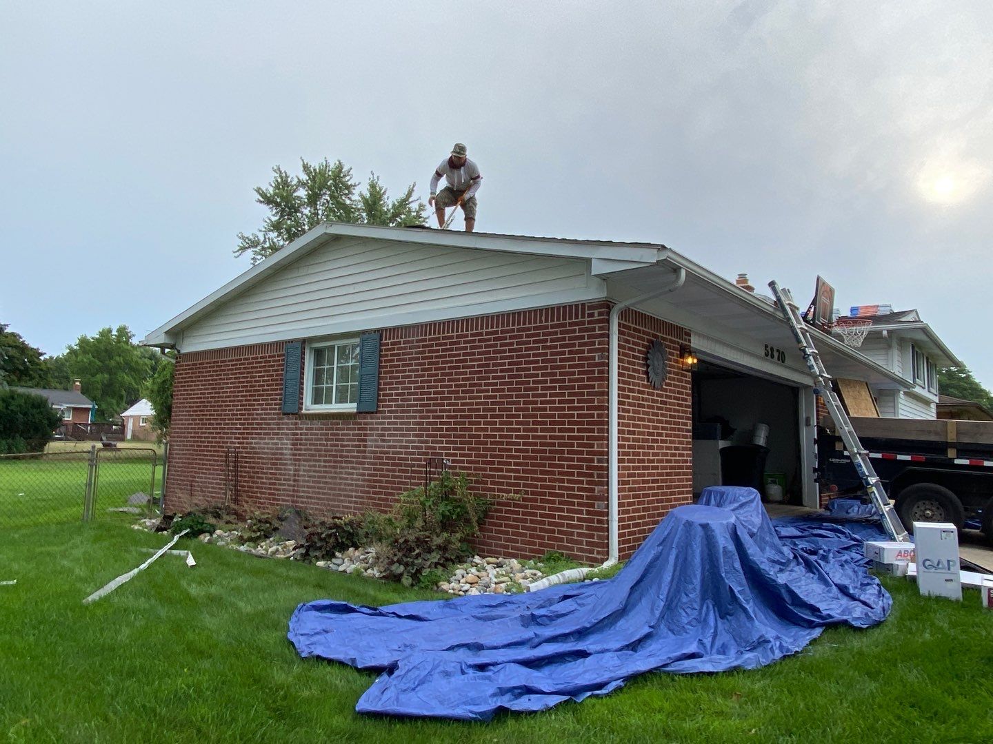 Roof Replacement using CertainTeed Landmark by 180 Contractors