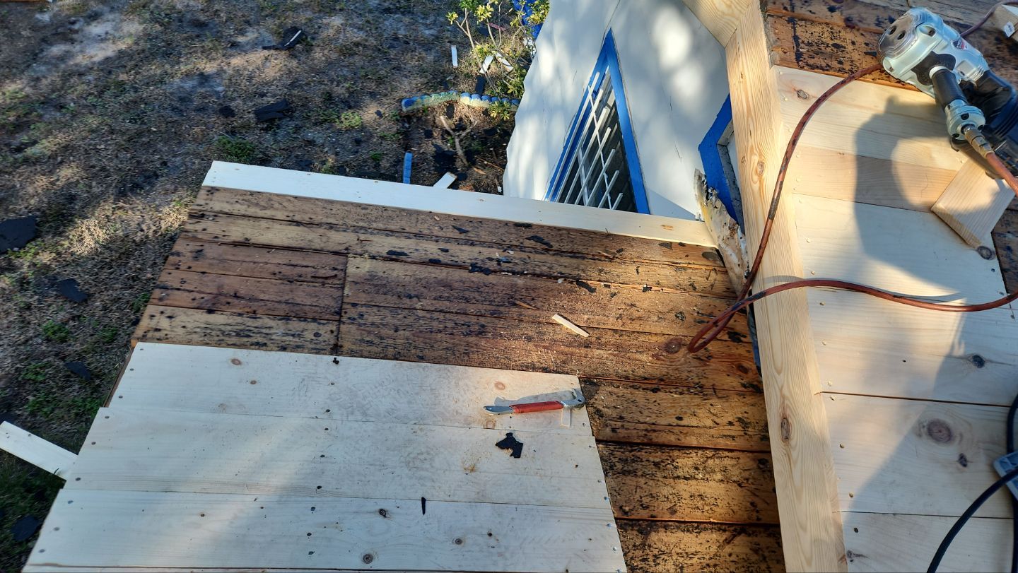 Project in St. Petersburg 33711 by Mitchell Roofing Company LLC 