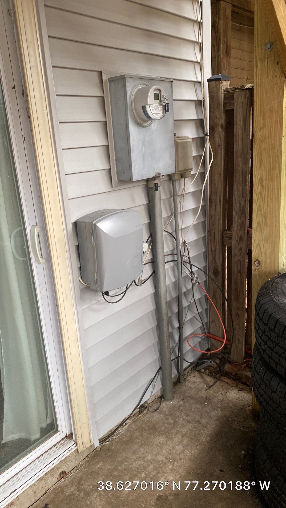 Woodbridge: CertainTeed Monogram 4" Straight Lap Siding in Sterling Gray by RM Banning, Inc.