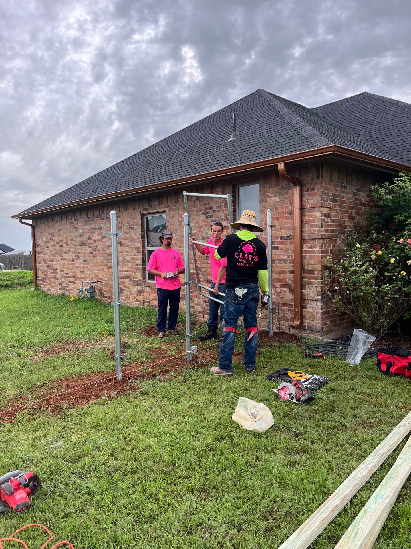 Fence Work by Clays Services Inc